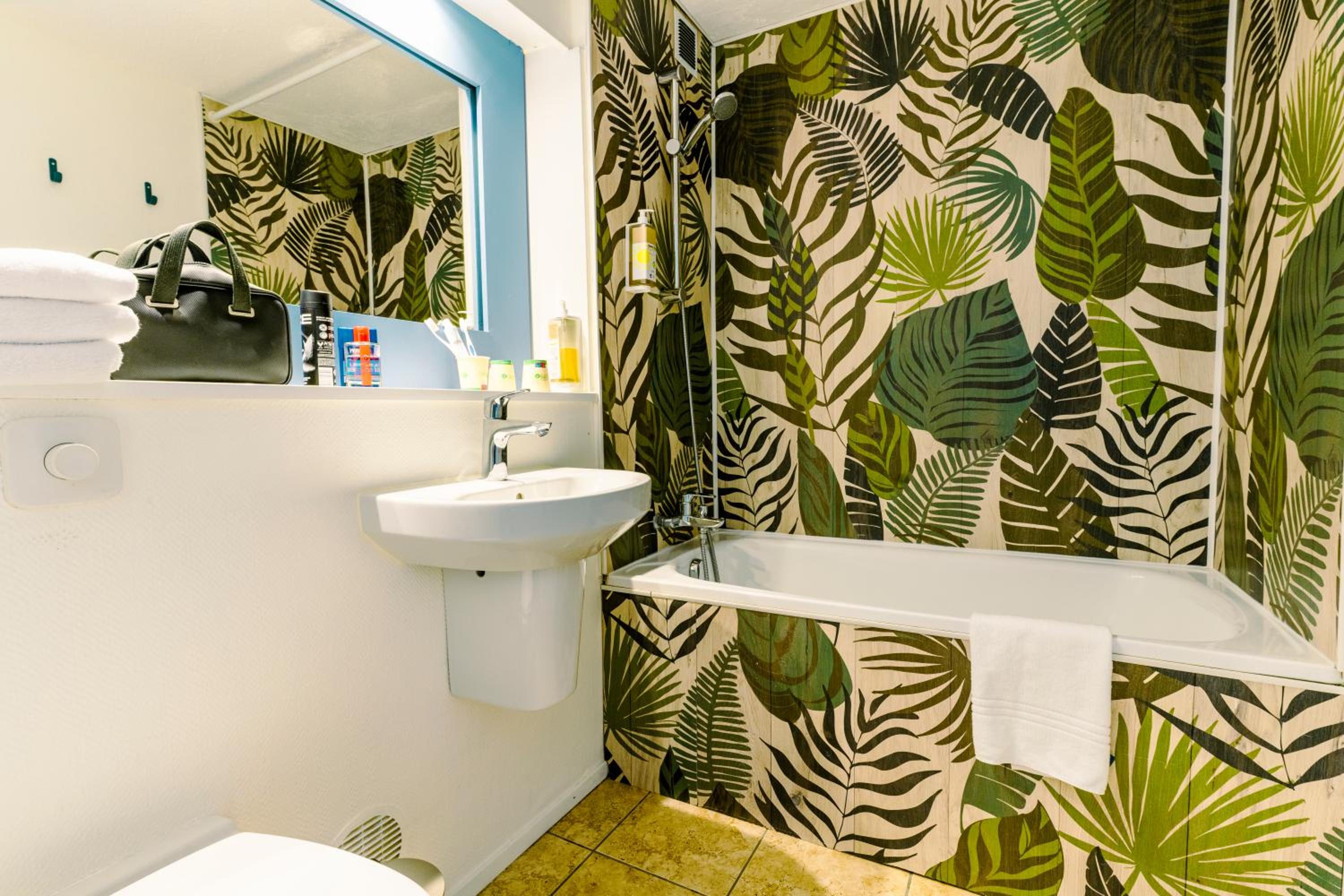 POP Triple Room - Photo 4