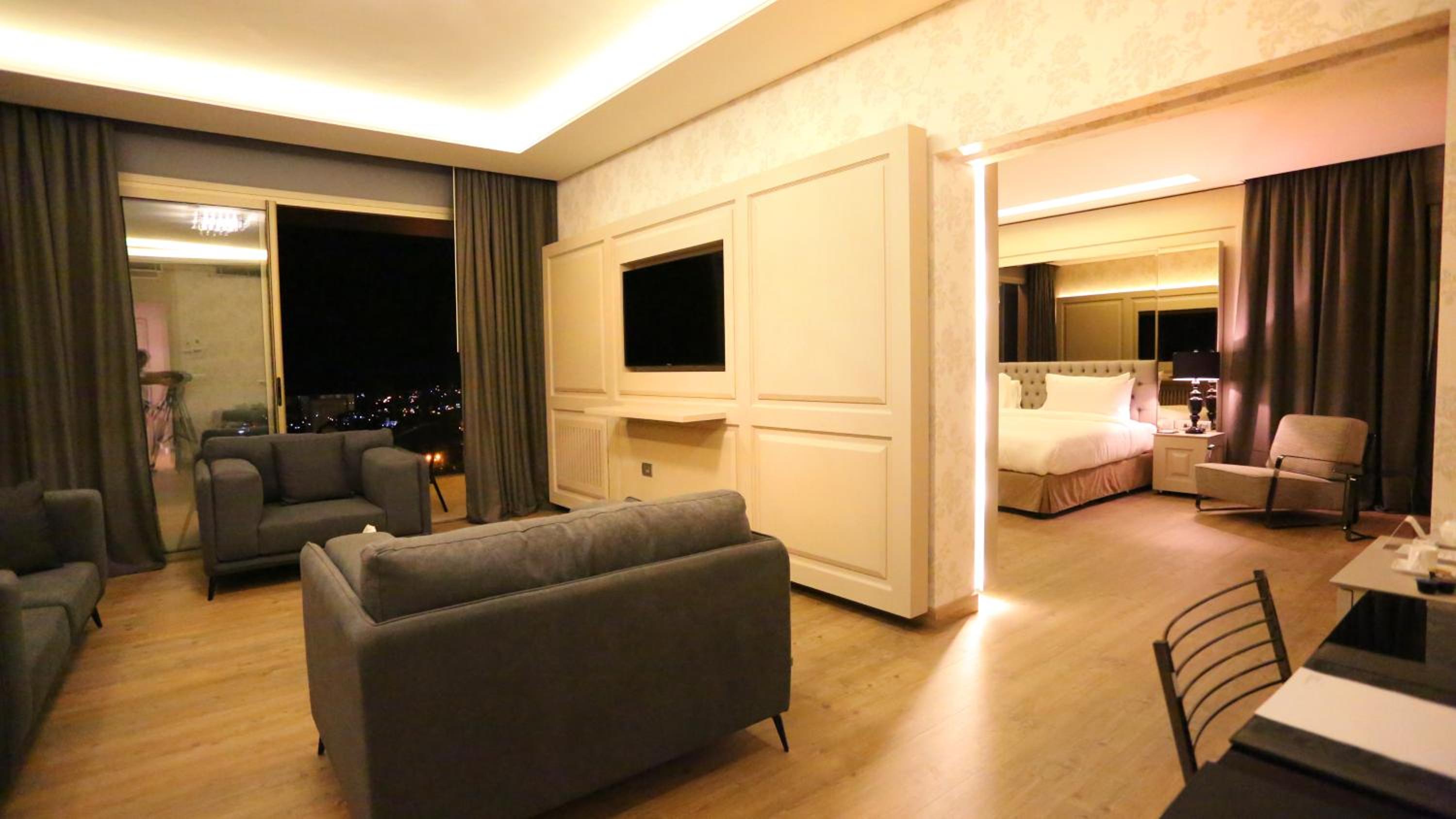Premier Suite
