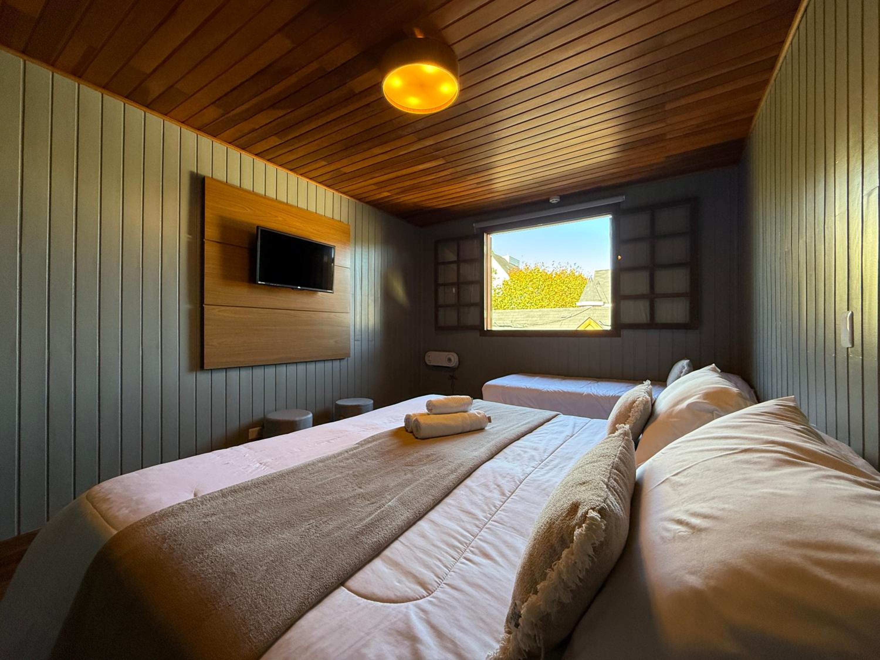Deluxe Triple Room photo 2