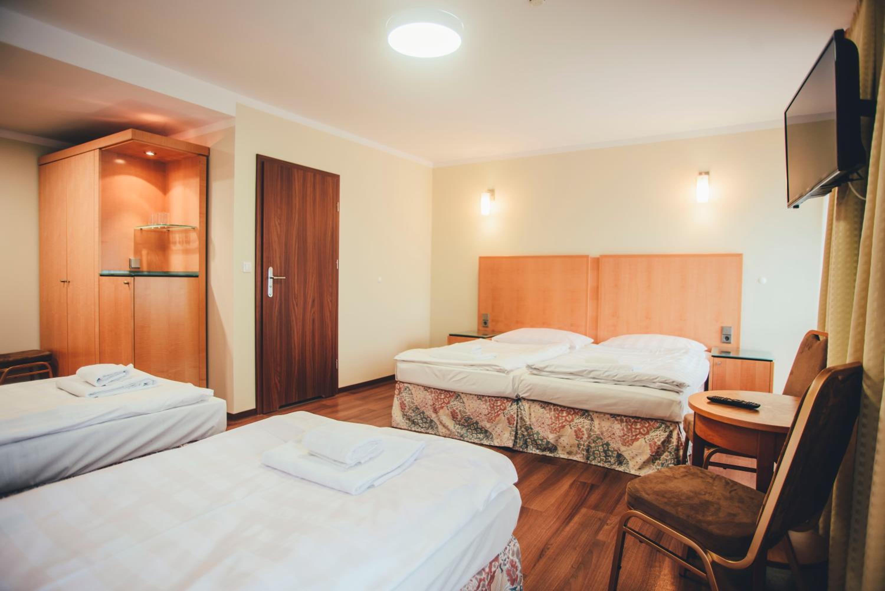 Superior Quadruple Room - Photo 2