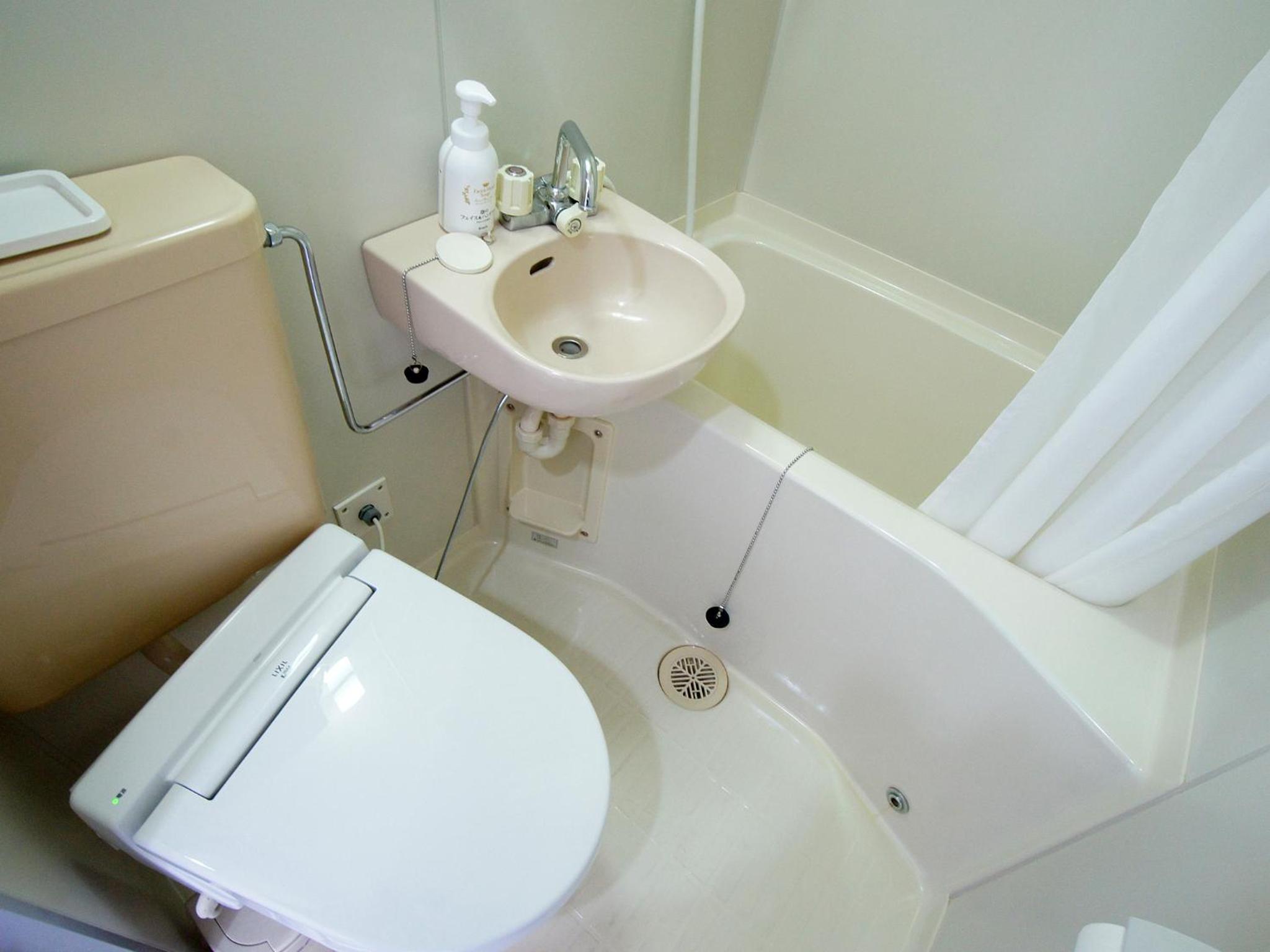 Single Room - Non-Smoking photo 3