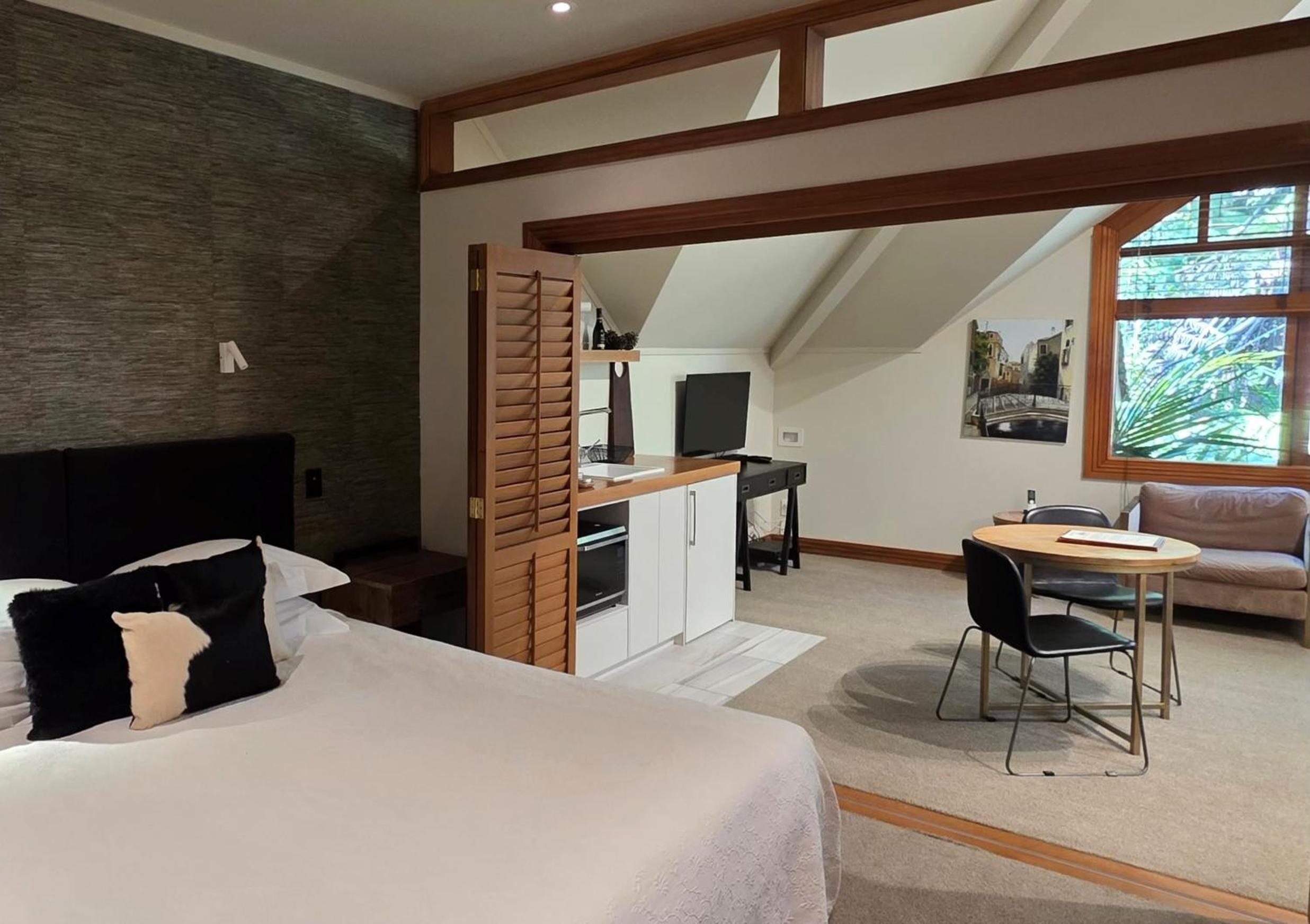 One-Bedroom Suite photo 3