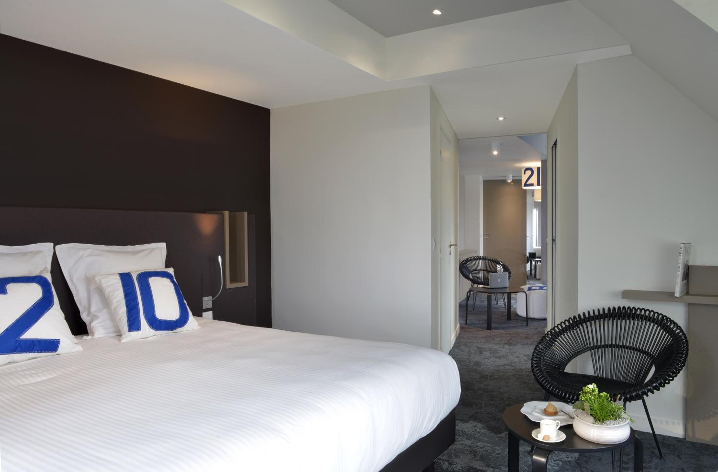 Suite with Double Bed with Lighthouse Side photo 1
