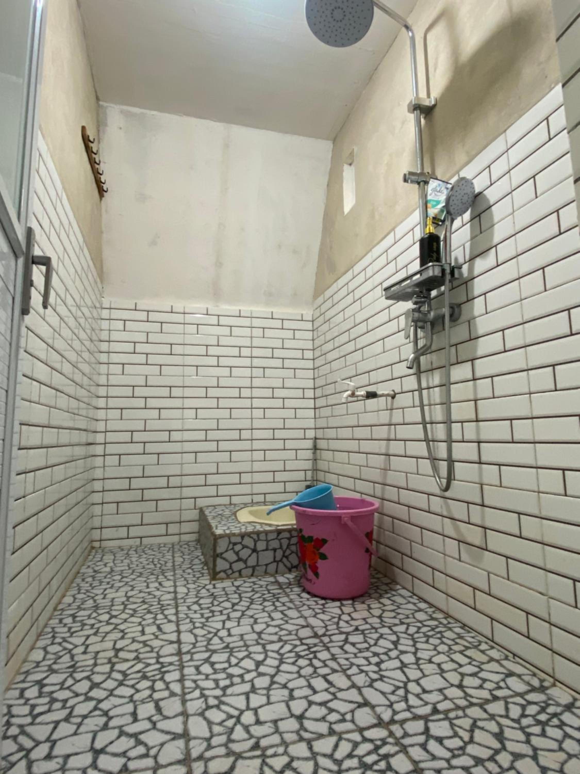 One-Bedroom House photo 1