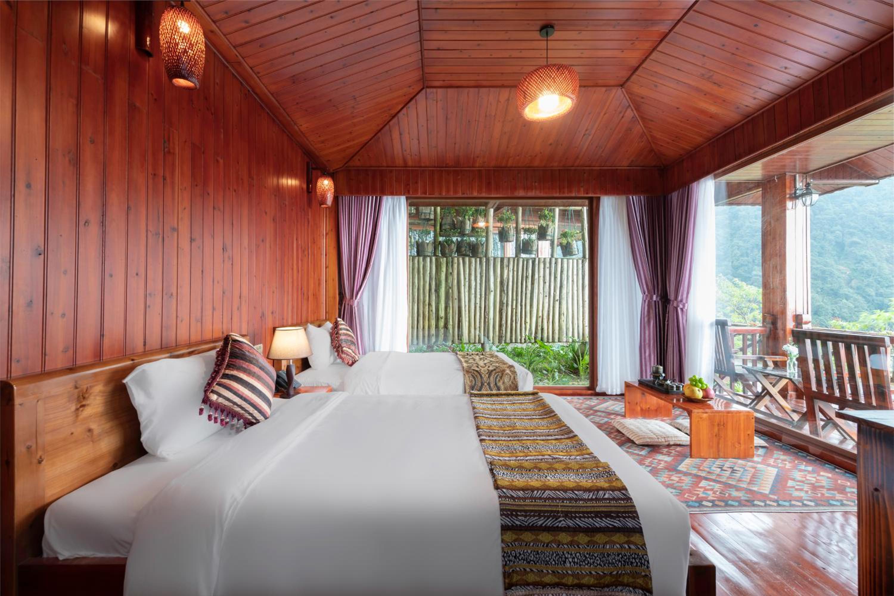 Bungalow with Garden View - Photo 6