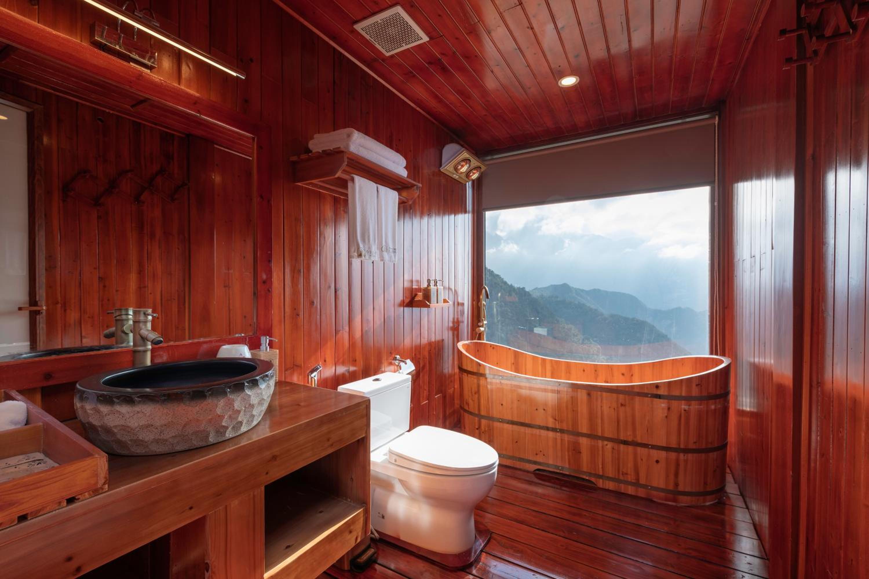 Bungalow with Garden View - Photo 16