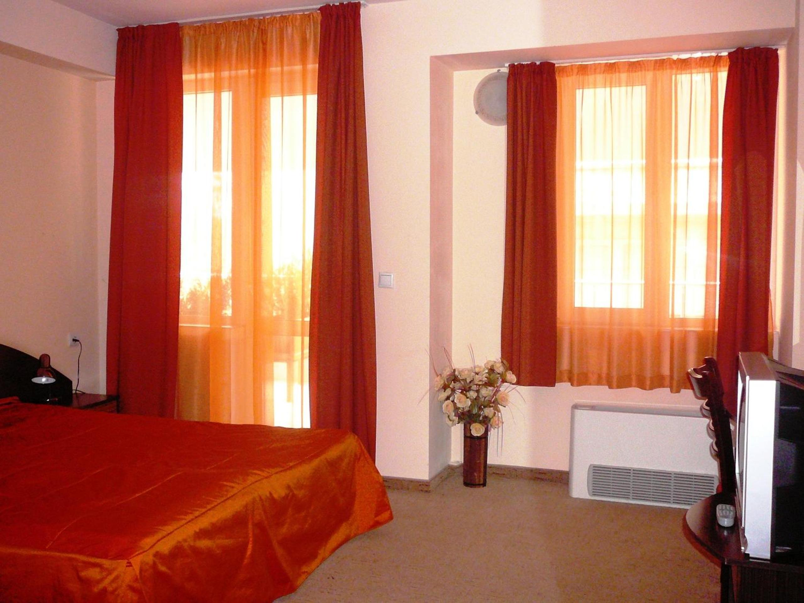 Double or Twin Room photo 3