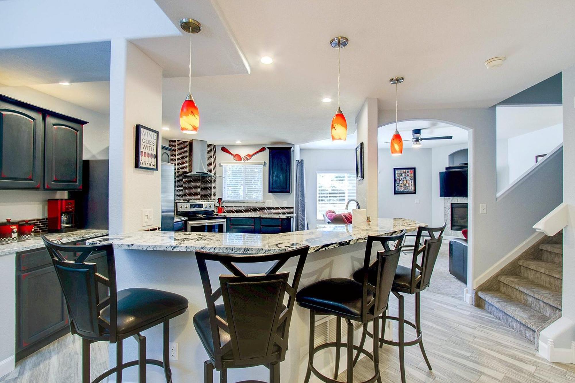 Apartment photo 2