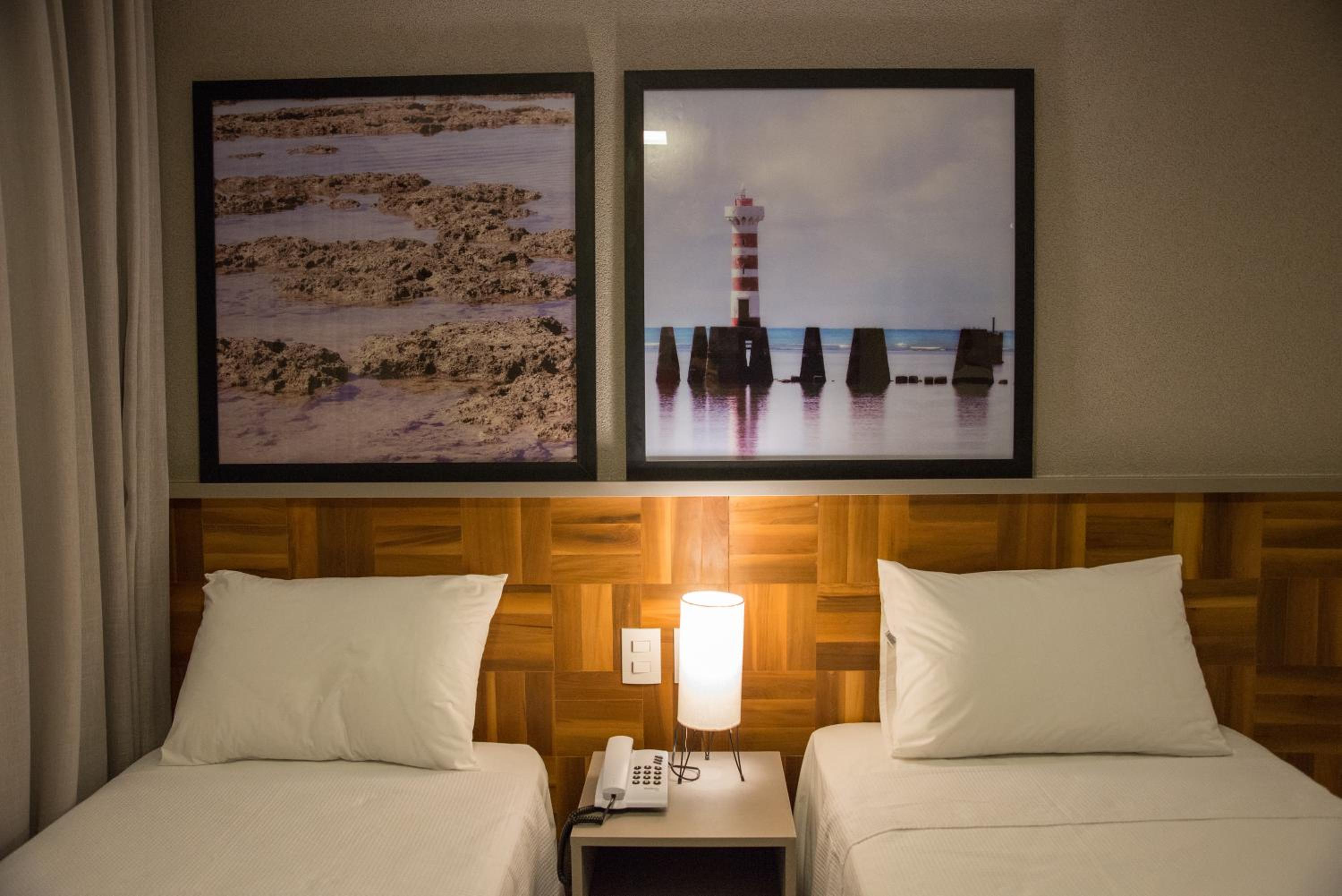 Standard Twin Room photo 2
