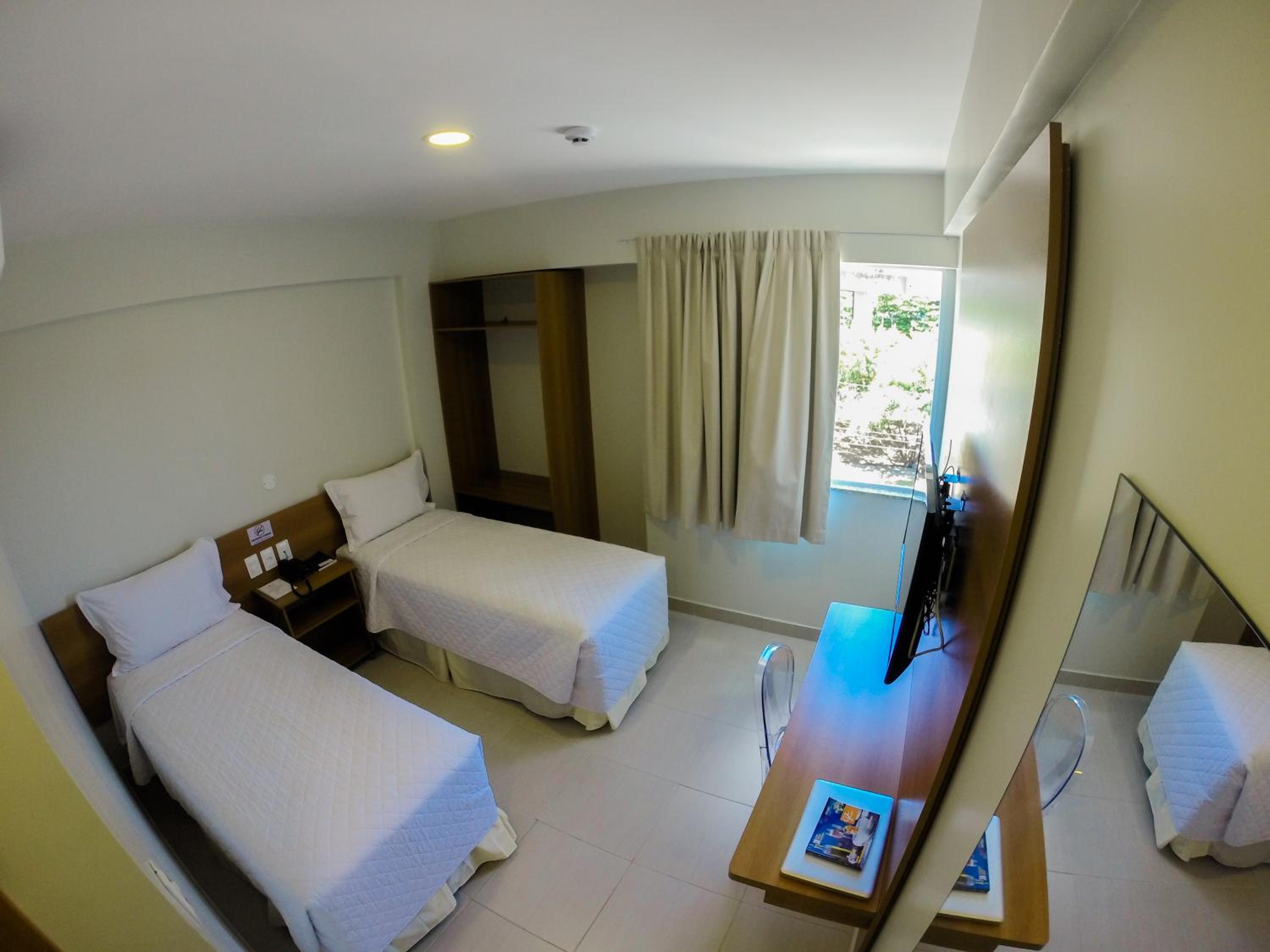 Standard Twin Room - no fridge photo 1
