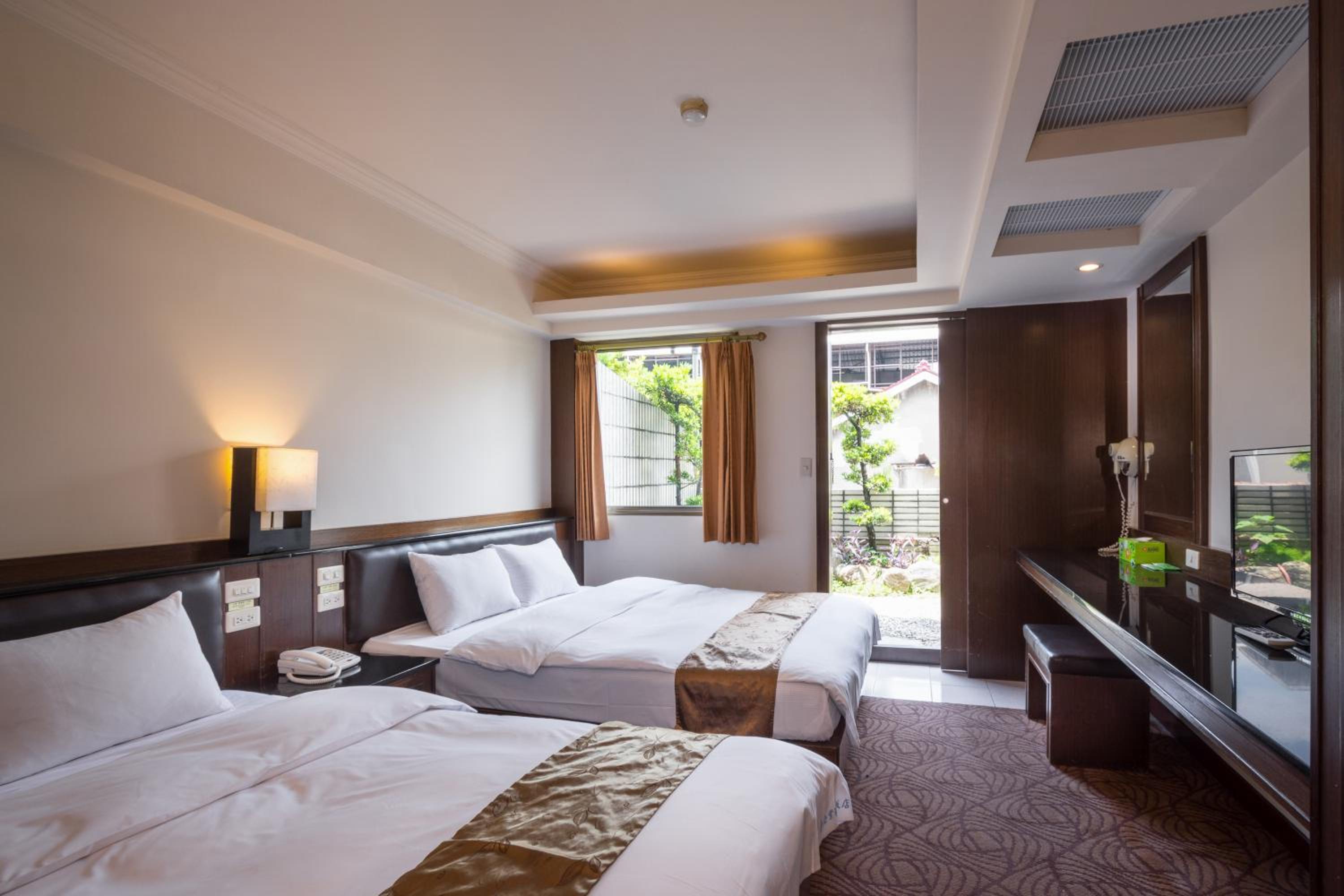Superior Quadruple Room photo 1