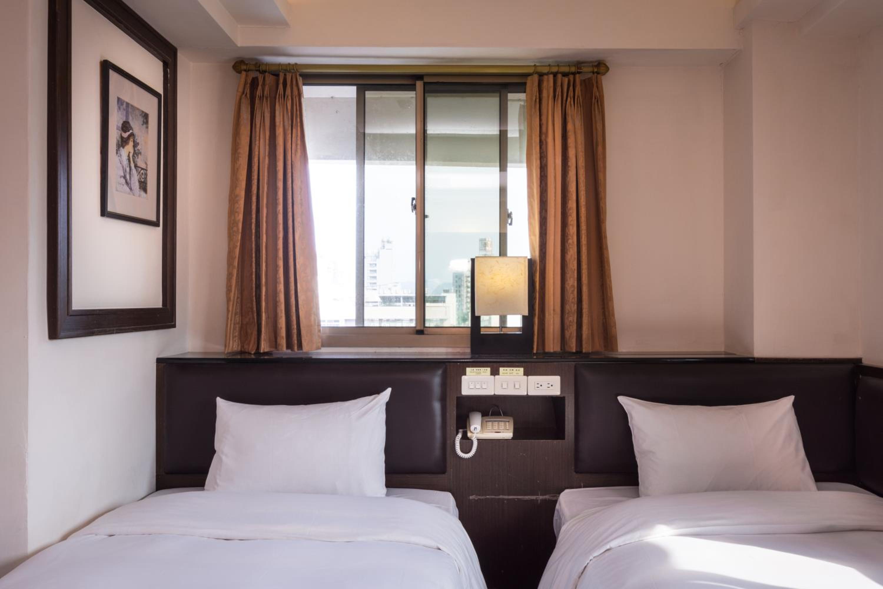 Standard Twin Room photo 3