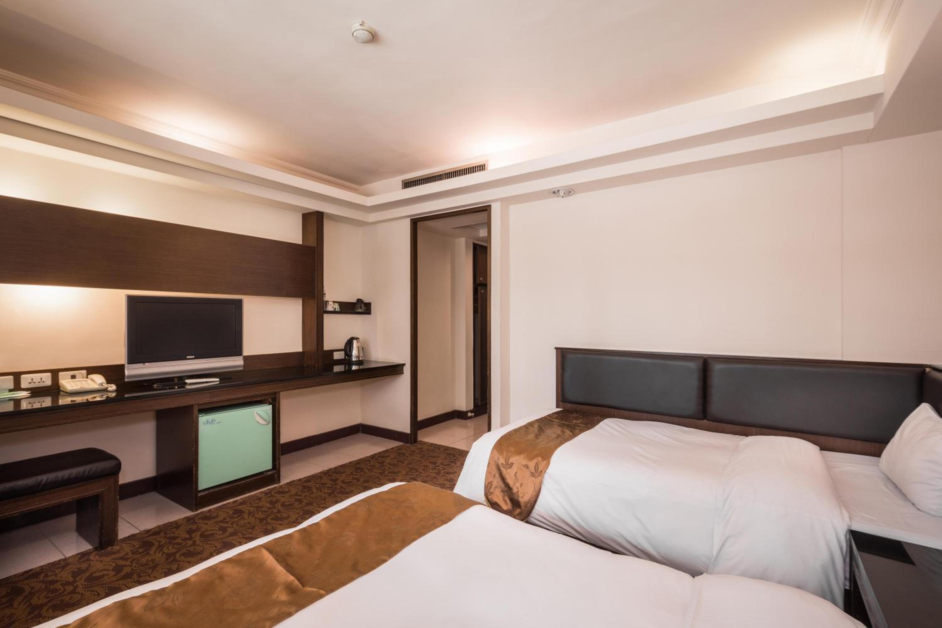 Standard Twin Room photo 3