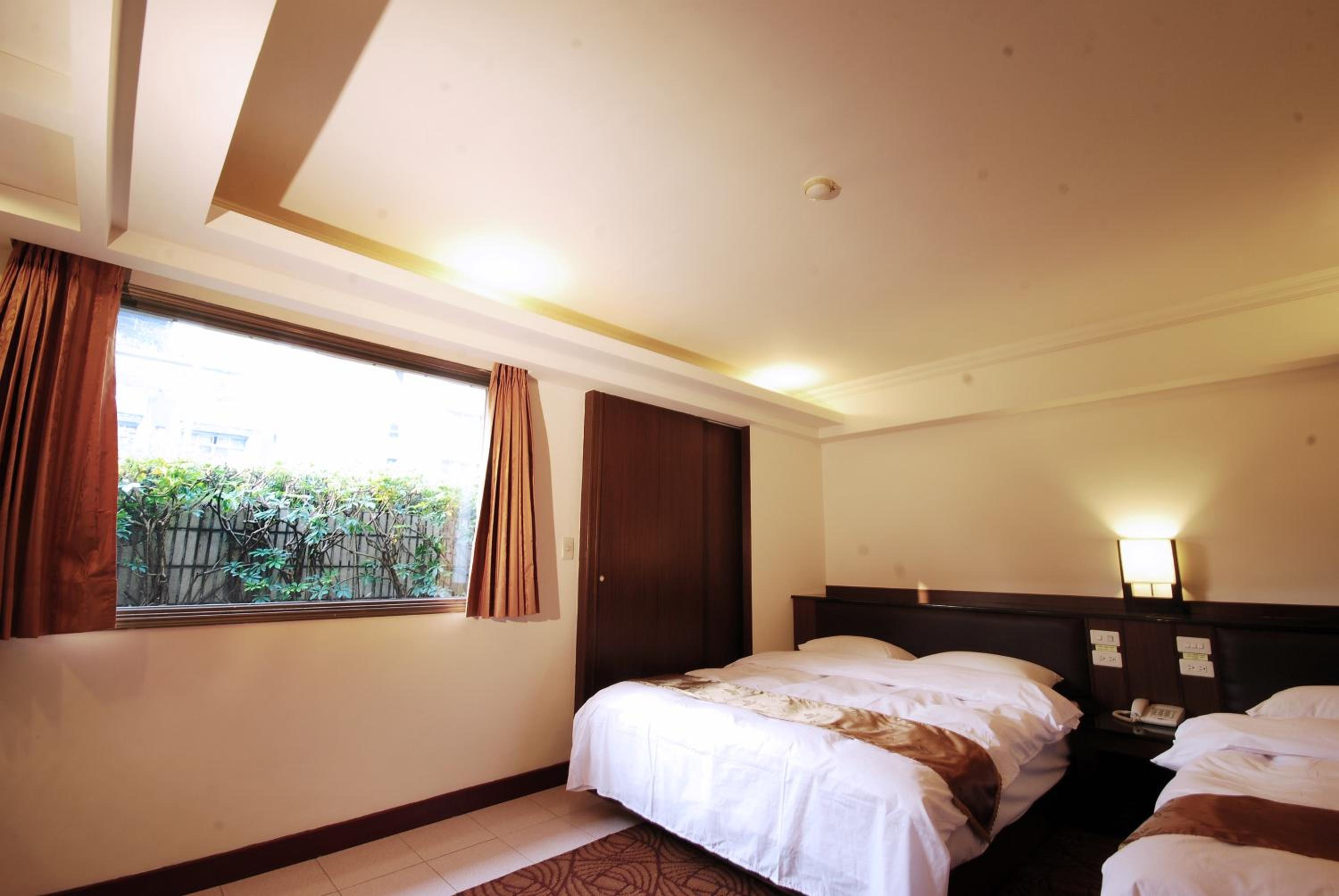 Superior Twin Room photo 2