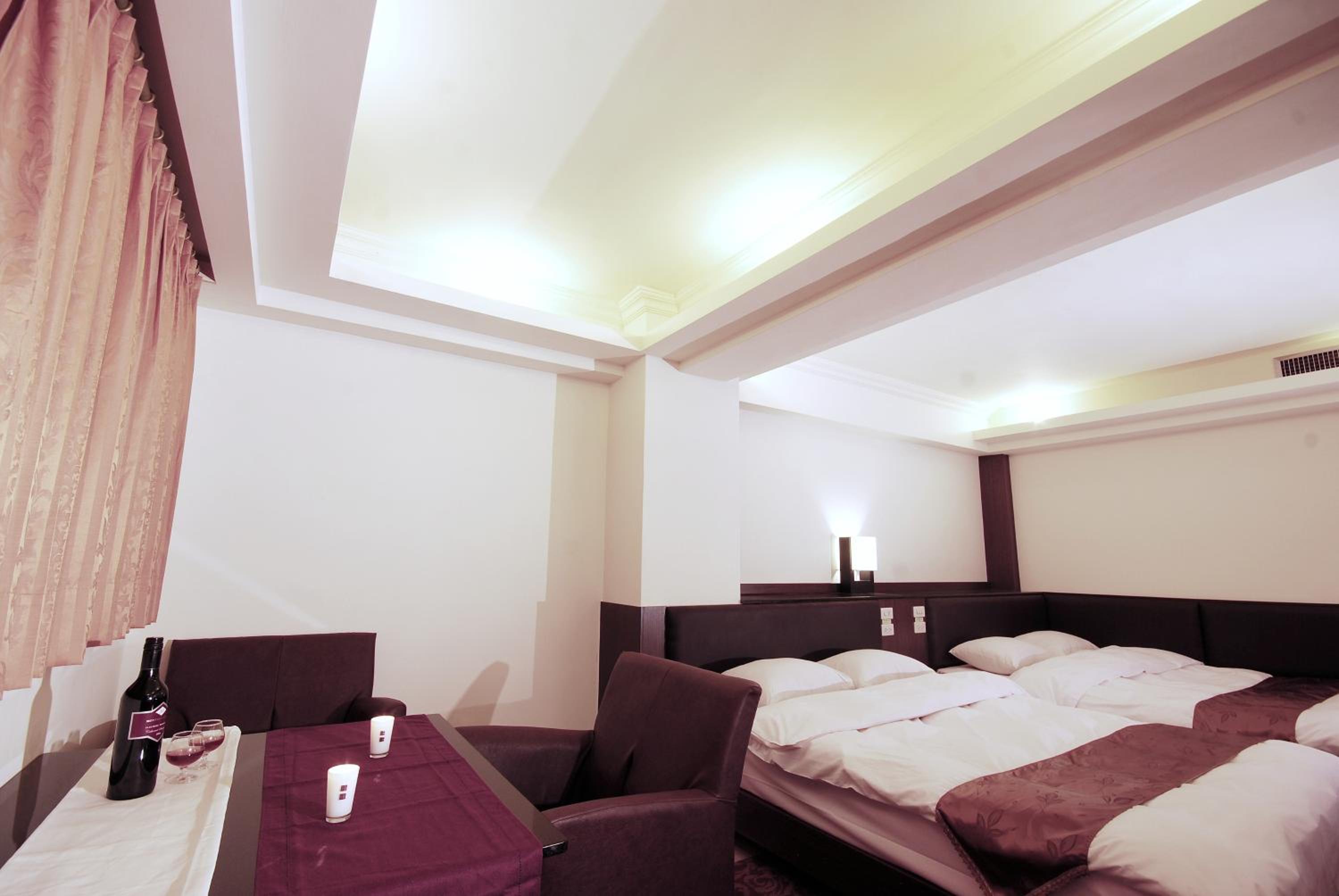 Superior Twin Room photo 3
