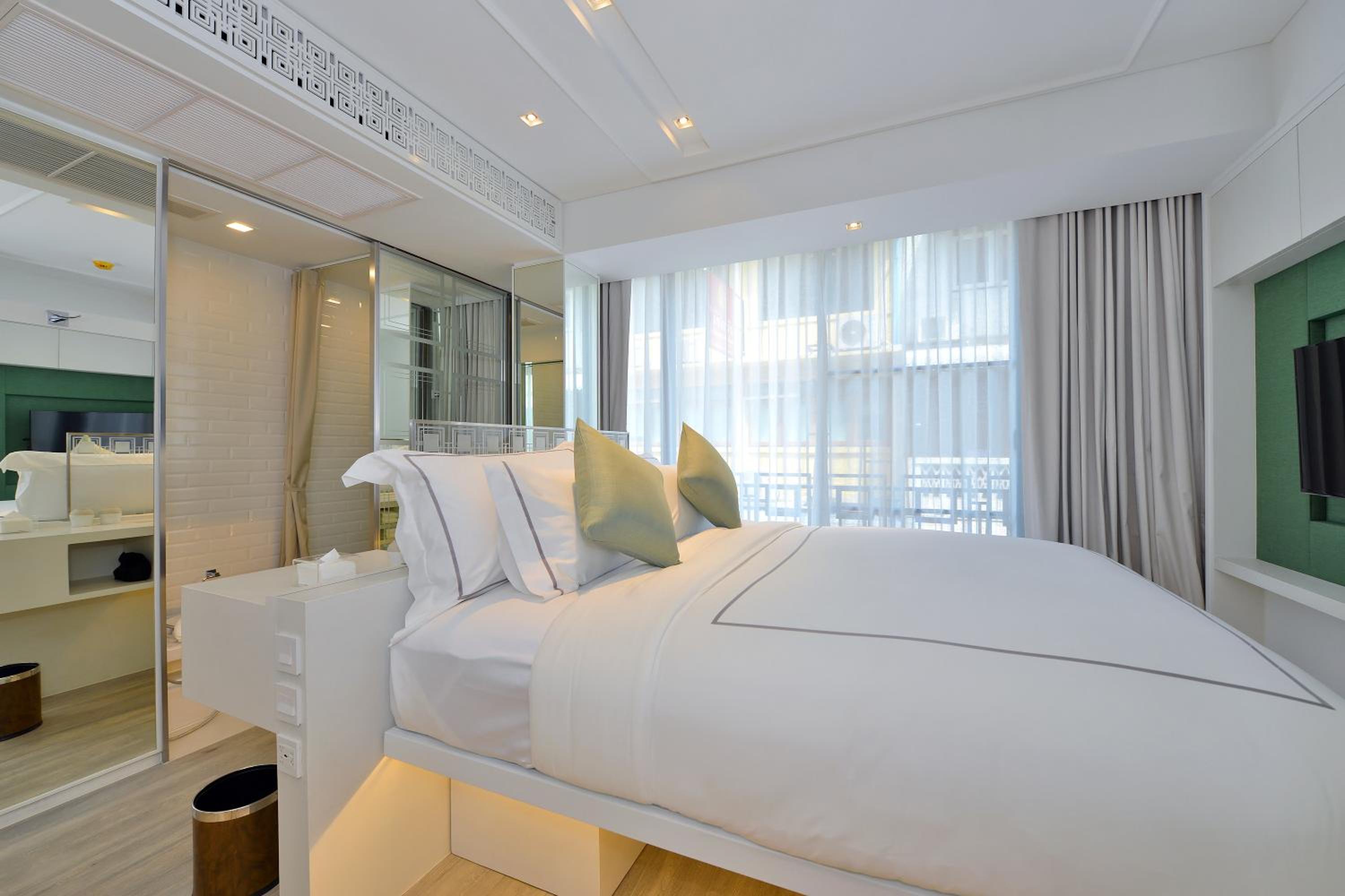 Superior Double or Twin Room photo 3