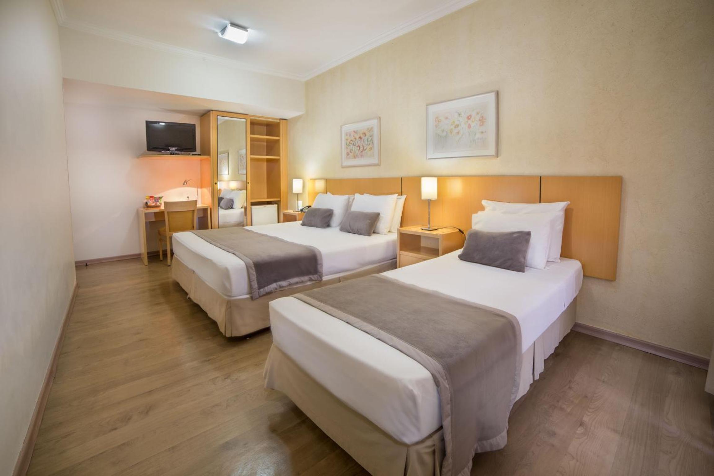 triple Luxury 1 double bed 1 single bed photo 2