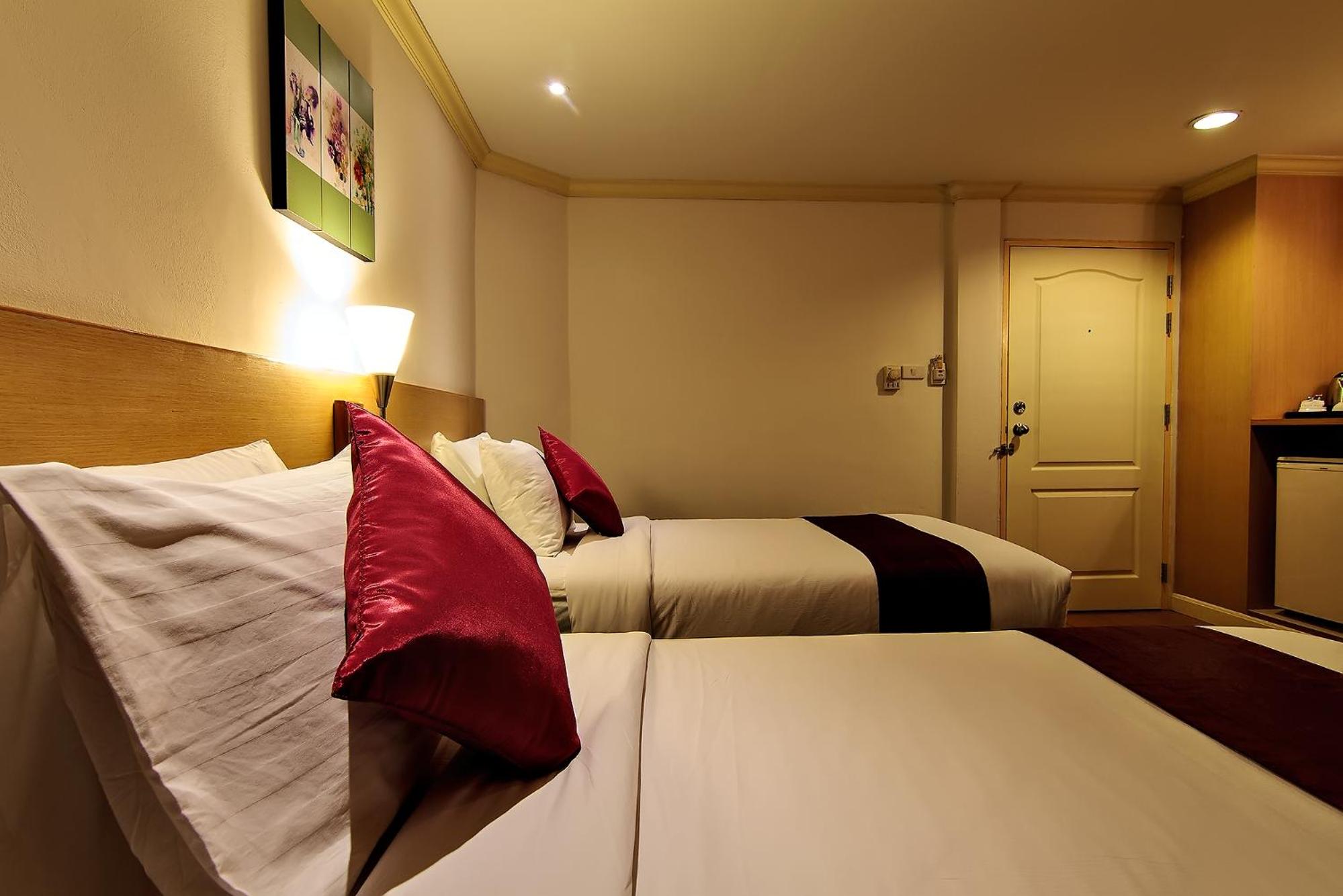 Superior Double or Twin Room photo 3