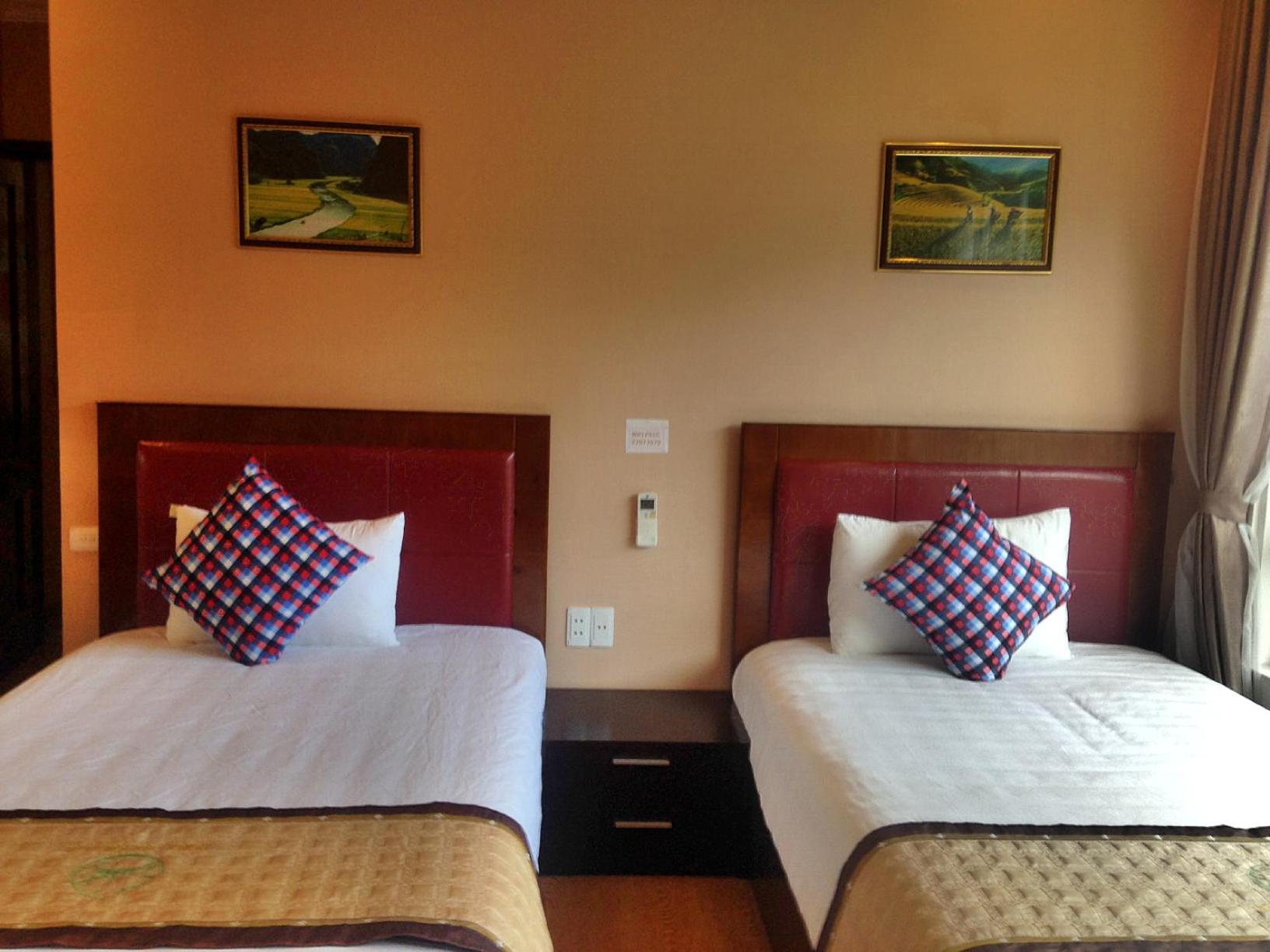 Twin Room with Mountain View photo 1