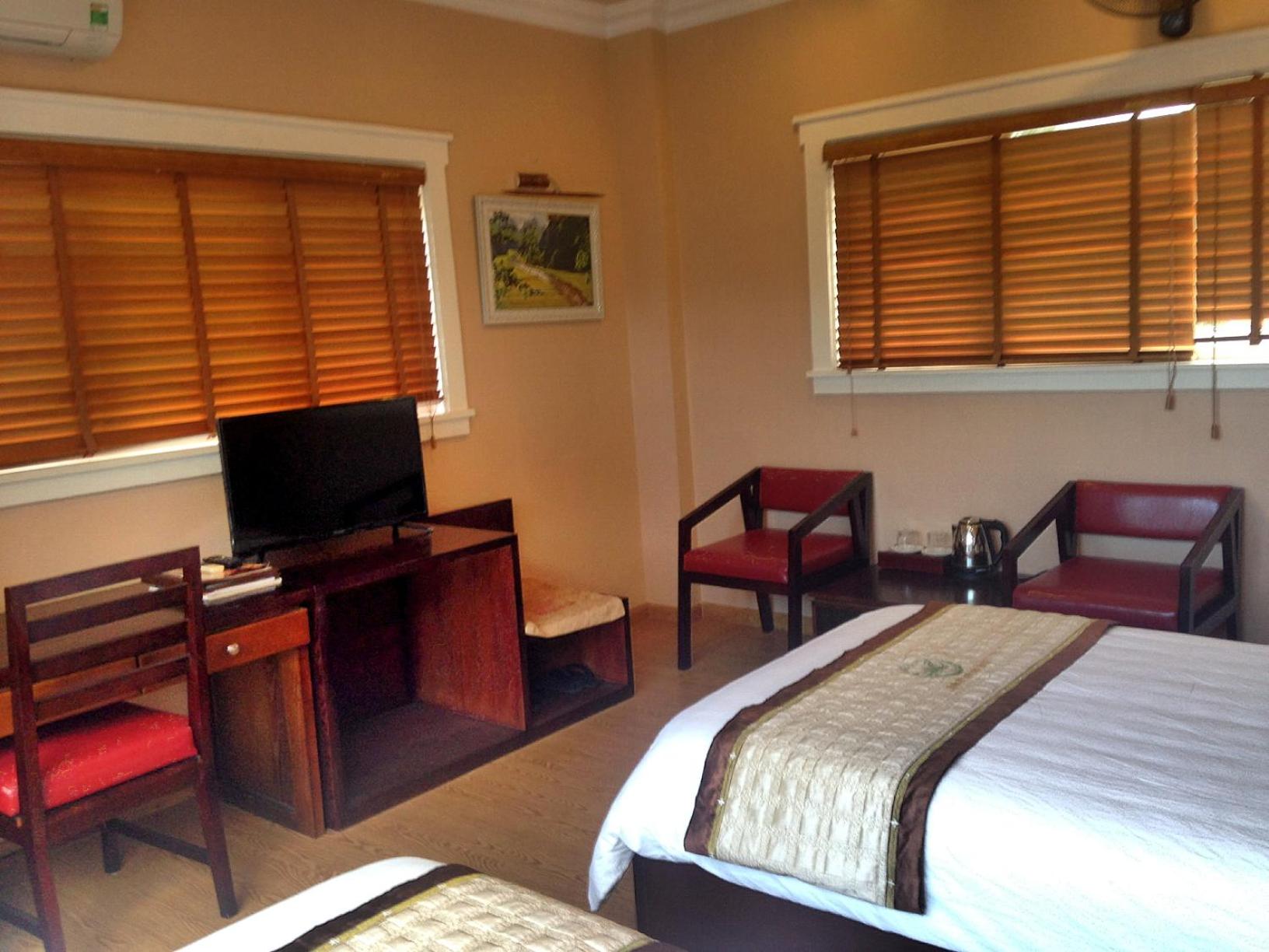 Twin Room with Mountain View photo 2