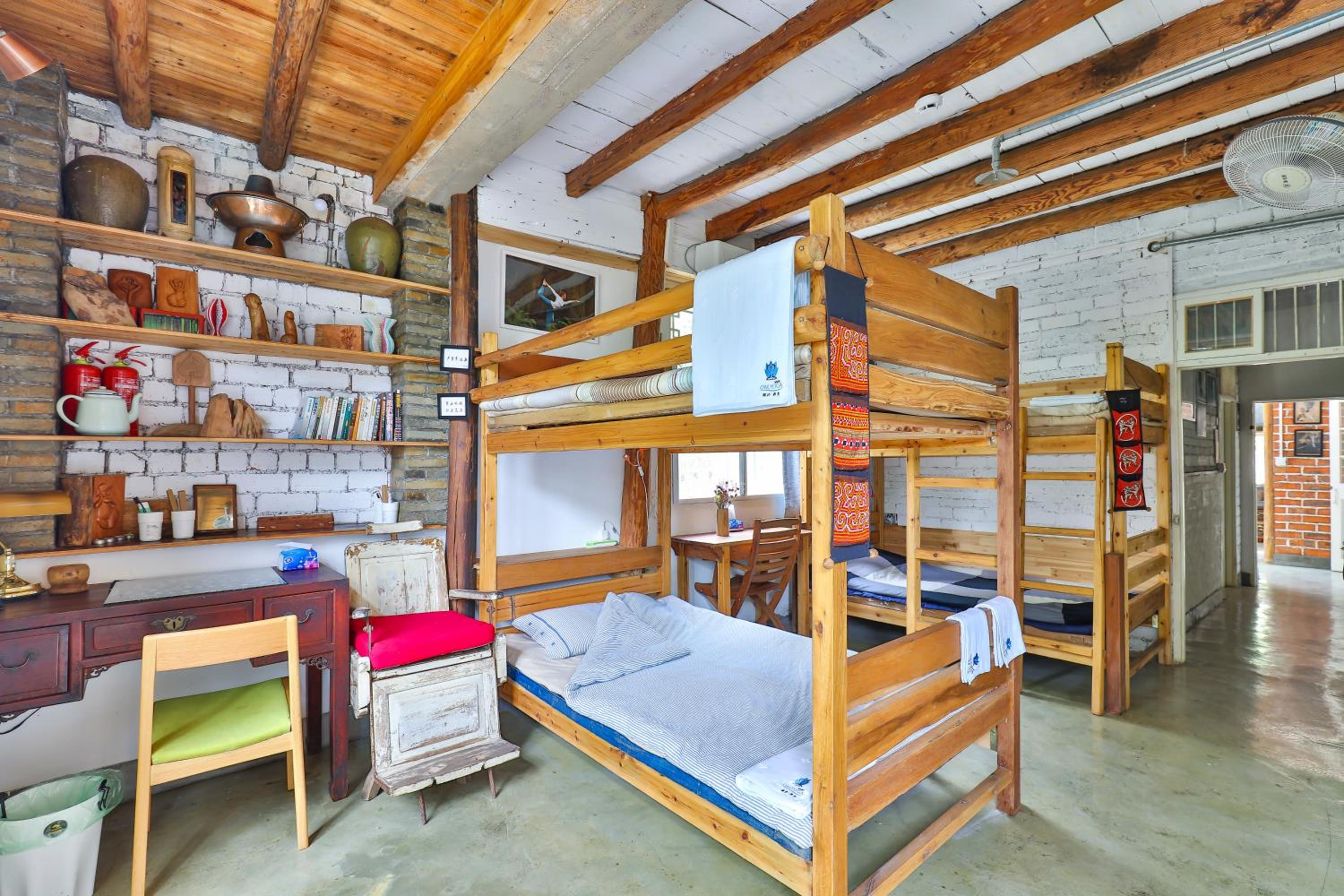 Bed in 4-Bed Mixed Dormitory Room photo 2