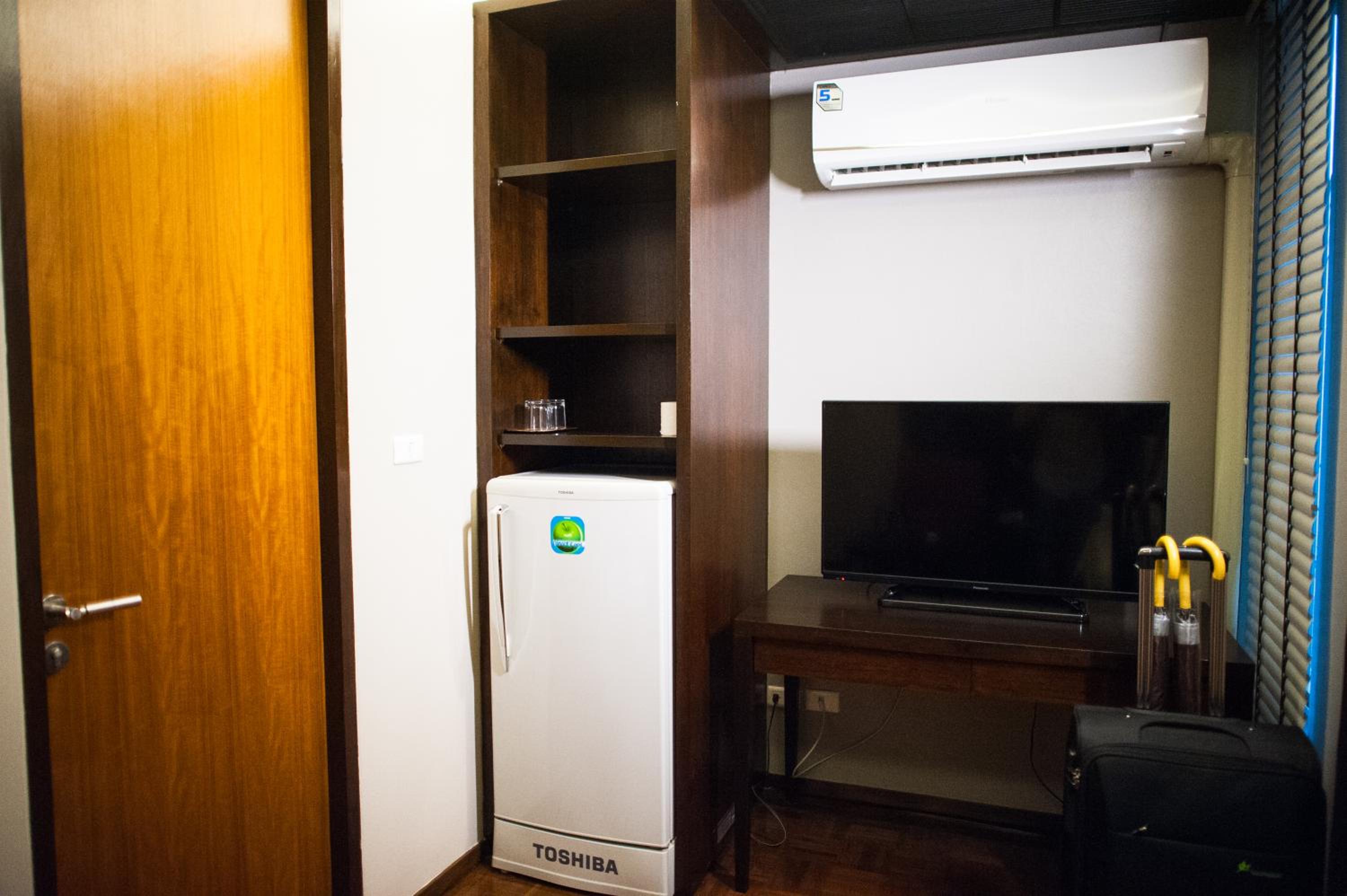 Deluxe King Room photo 3