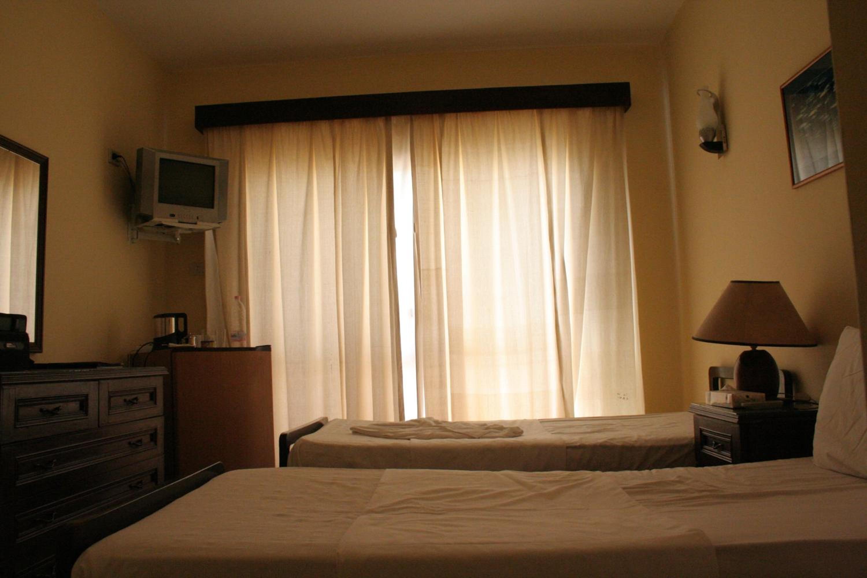 Twin/Double Room photo 2