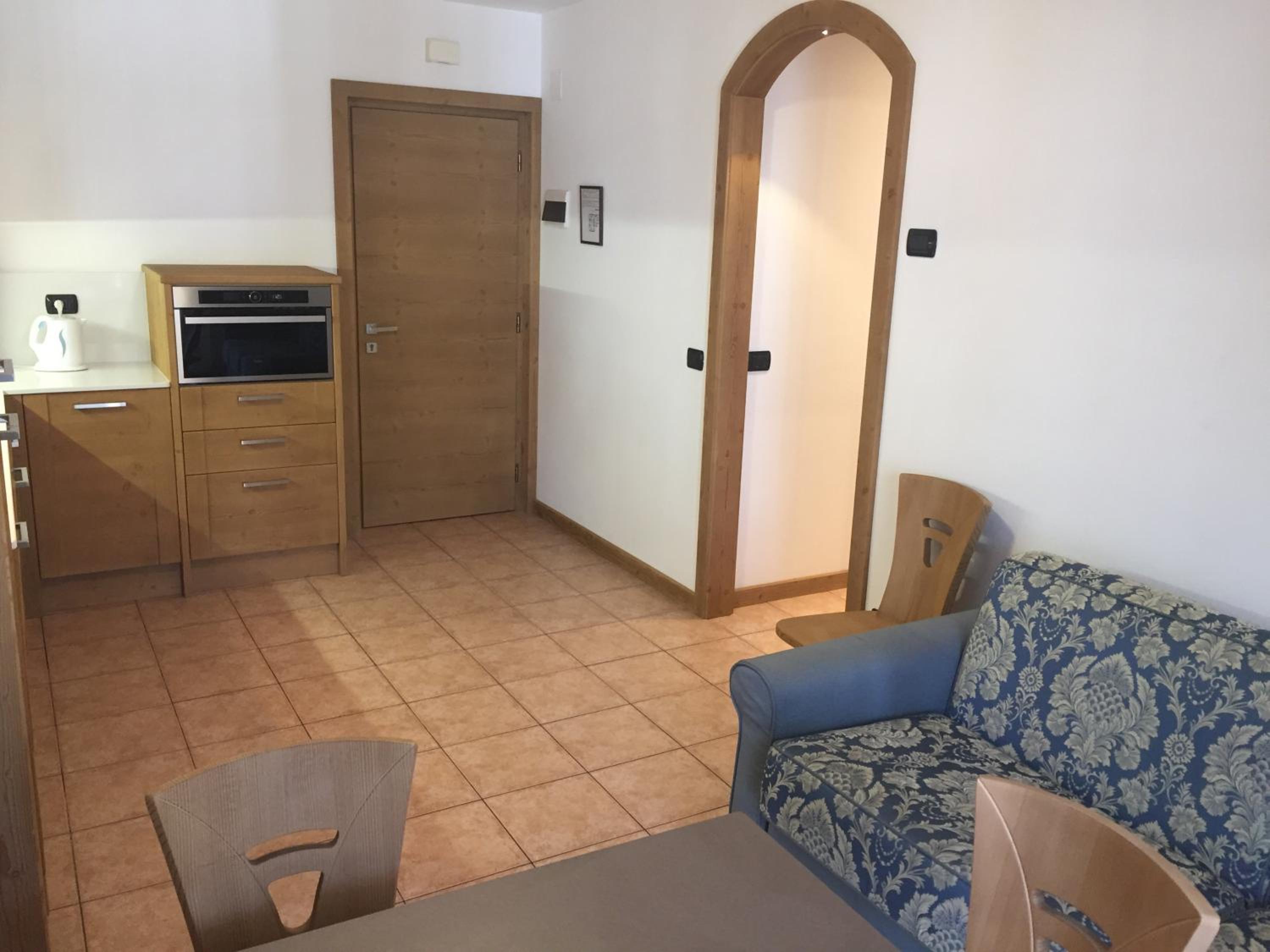 Two-Bedroom Apartment (5 Adults) photo 3
