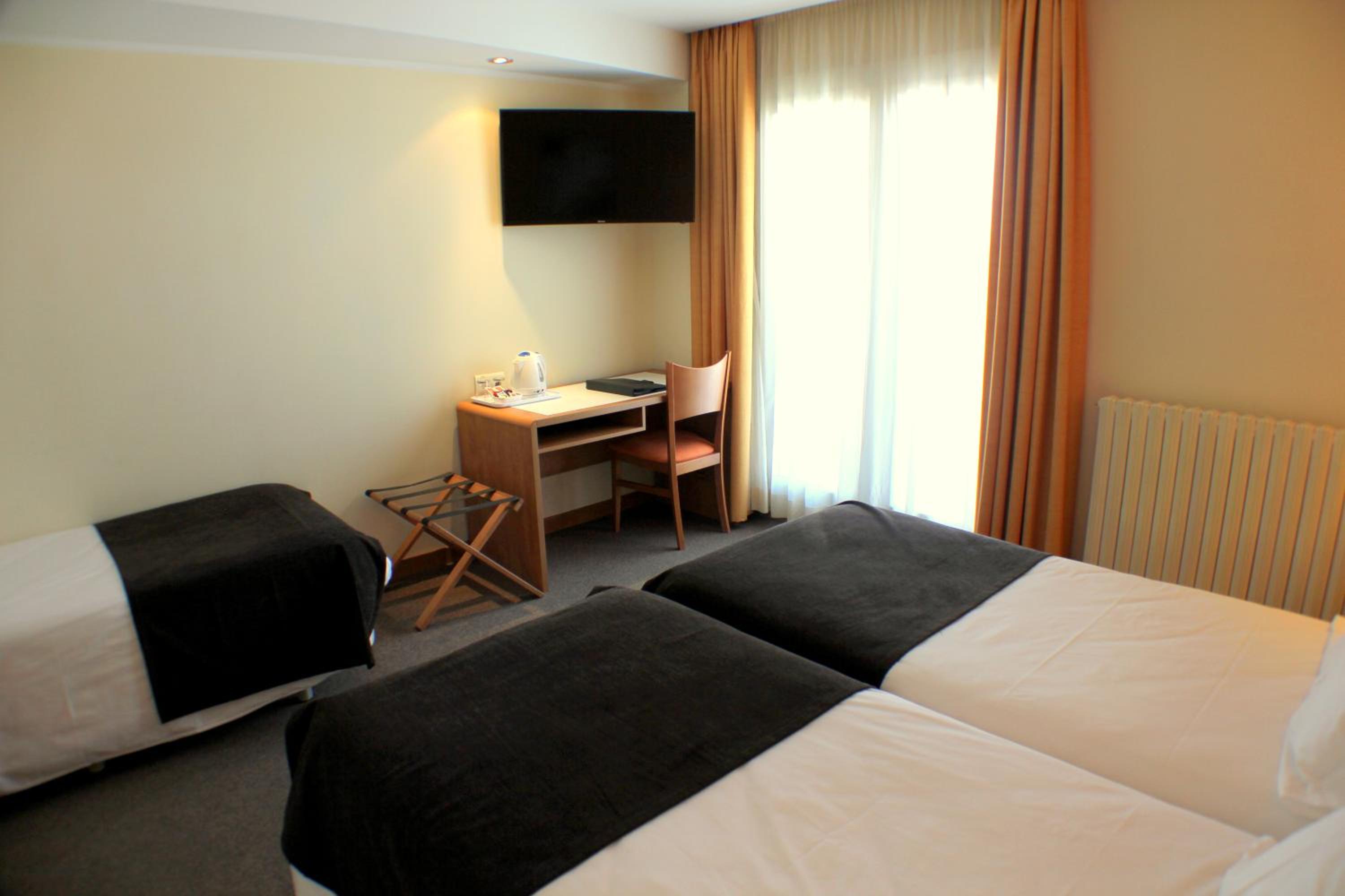 Triple Room (3 Adults) with GrandValira Ski Pass