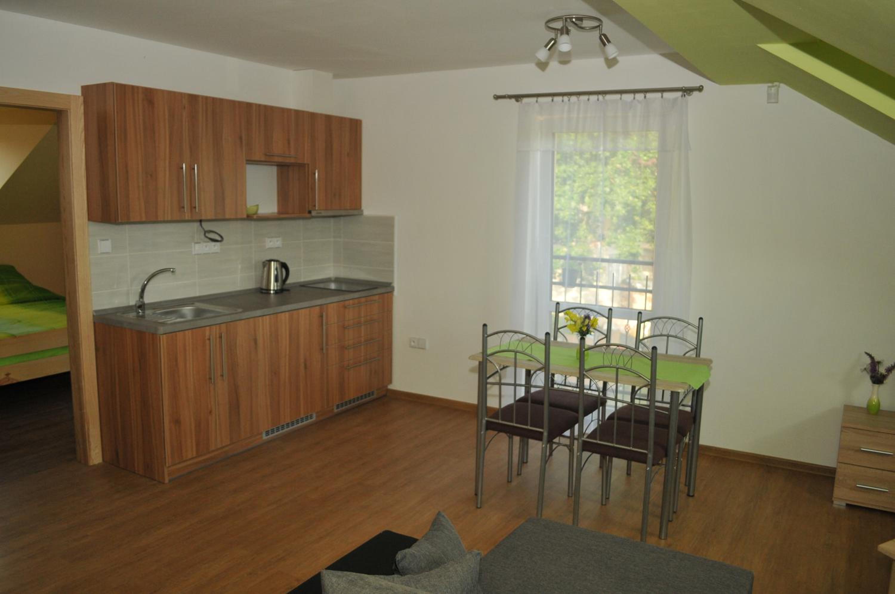 Apartment with Shower photo 2