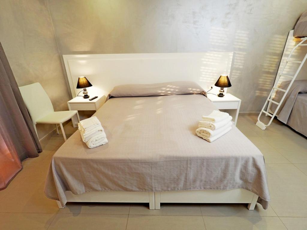Quadruple Room with Balcony photo 1