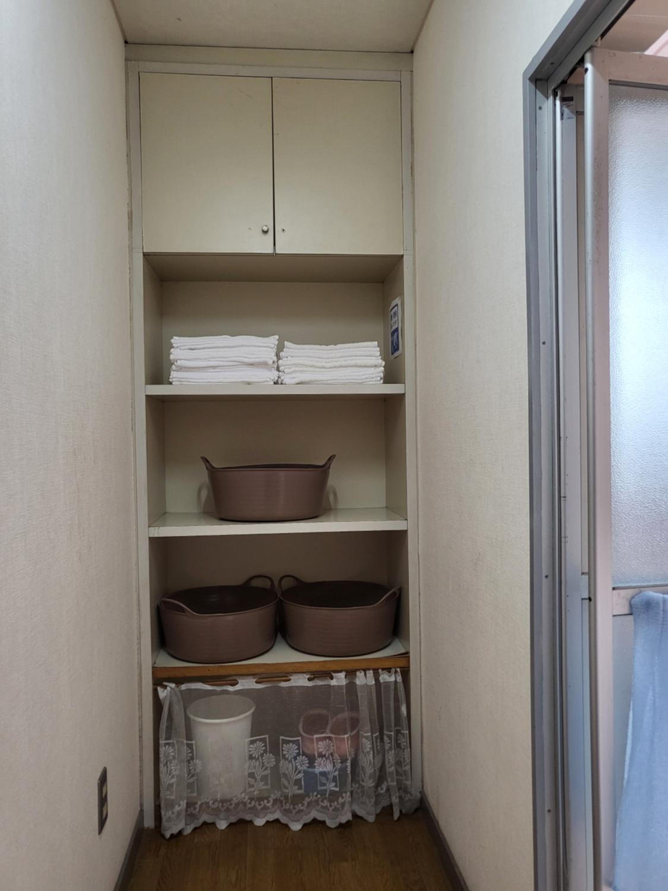 Japanese-Style Room with Shared Bathroom photo 2