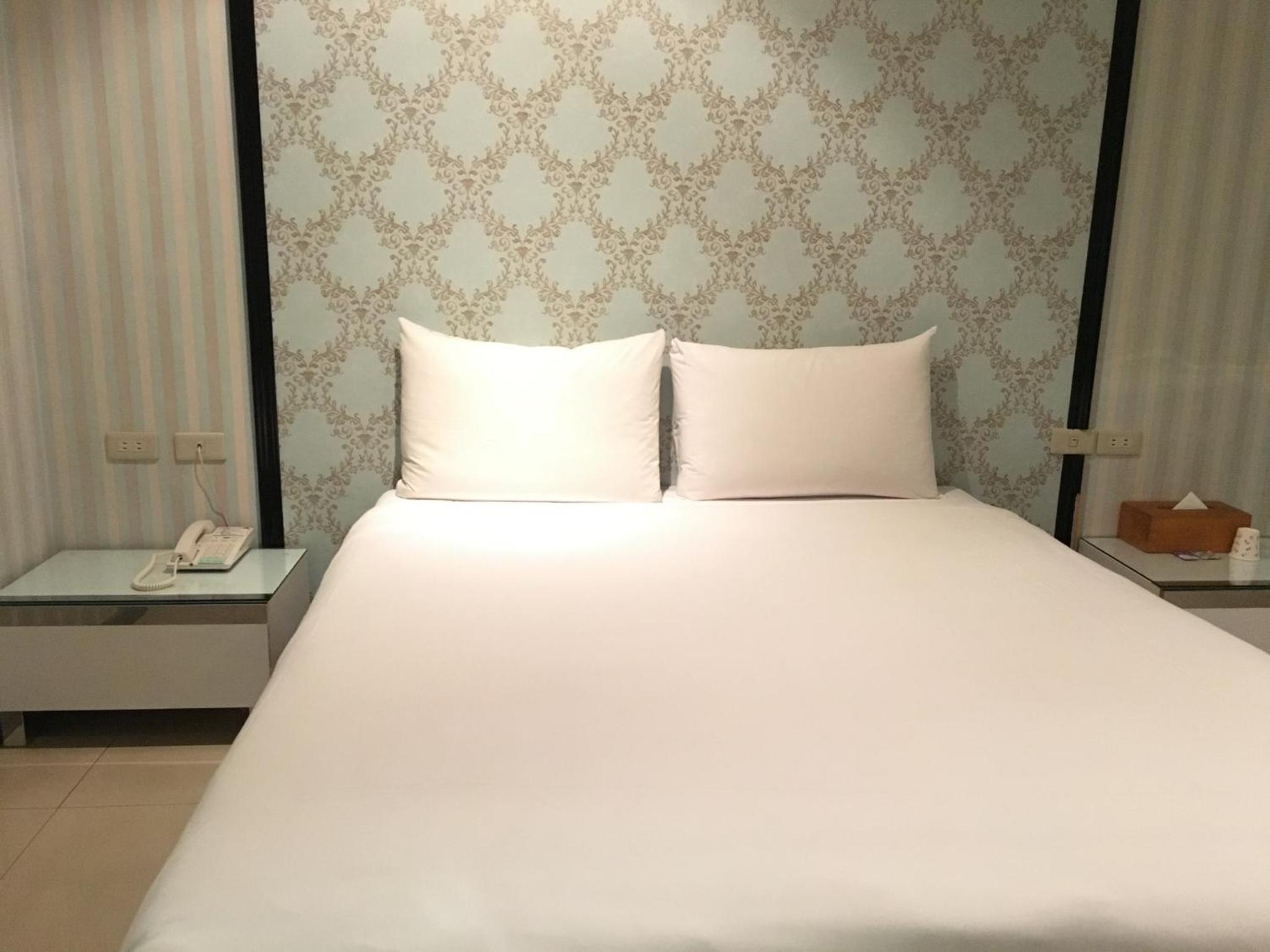 Deluxe Double Room - Photo 7