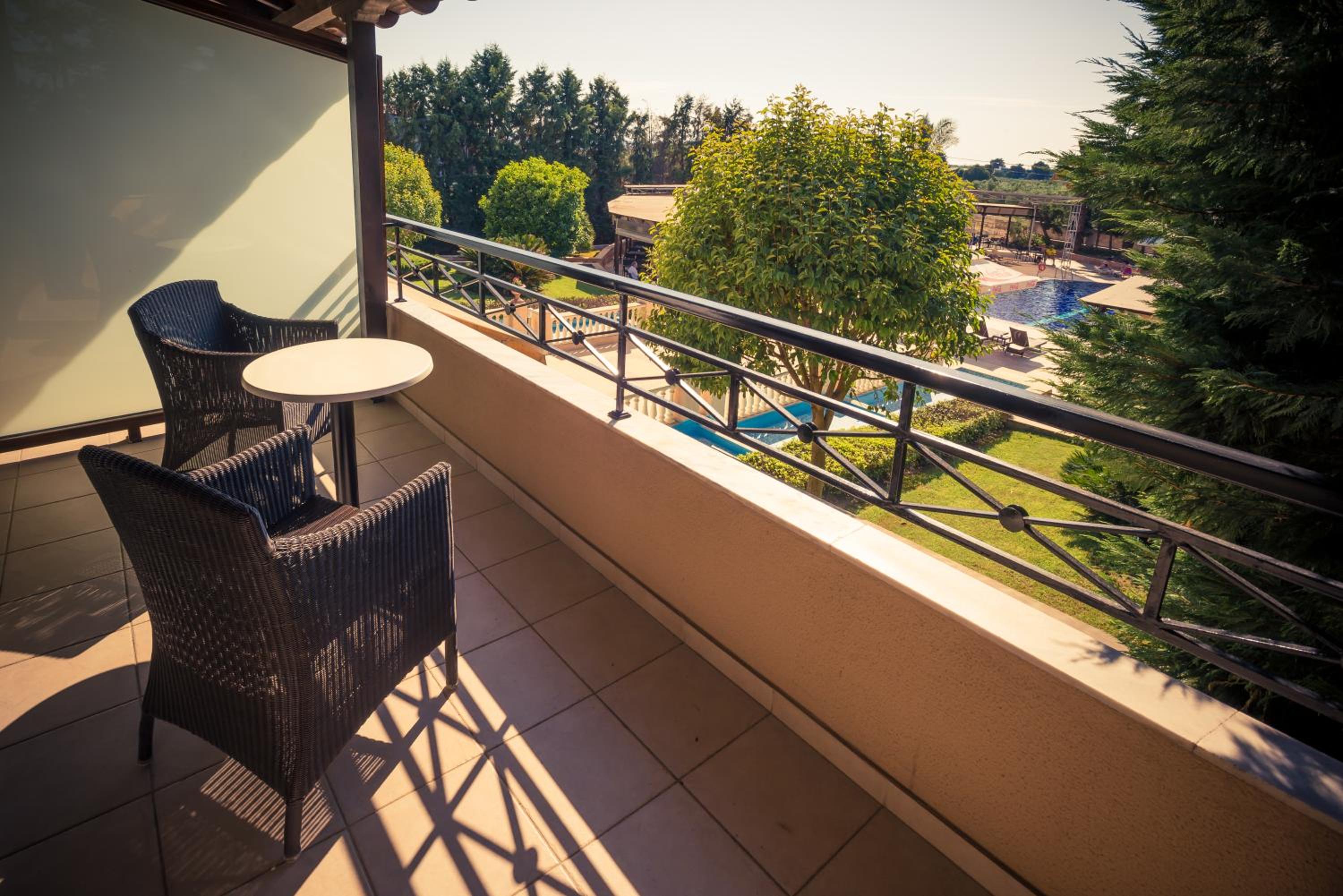 Standard Double Room with Balcony - Photo 2