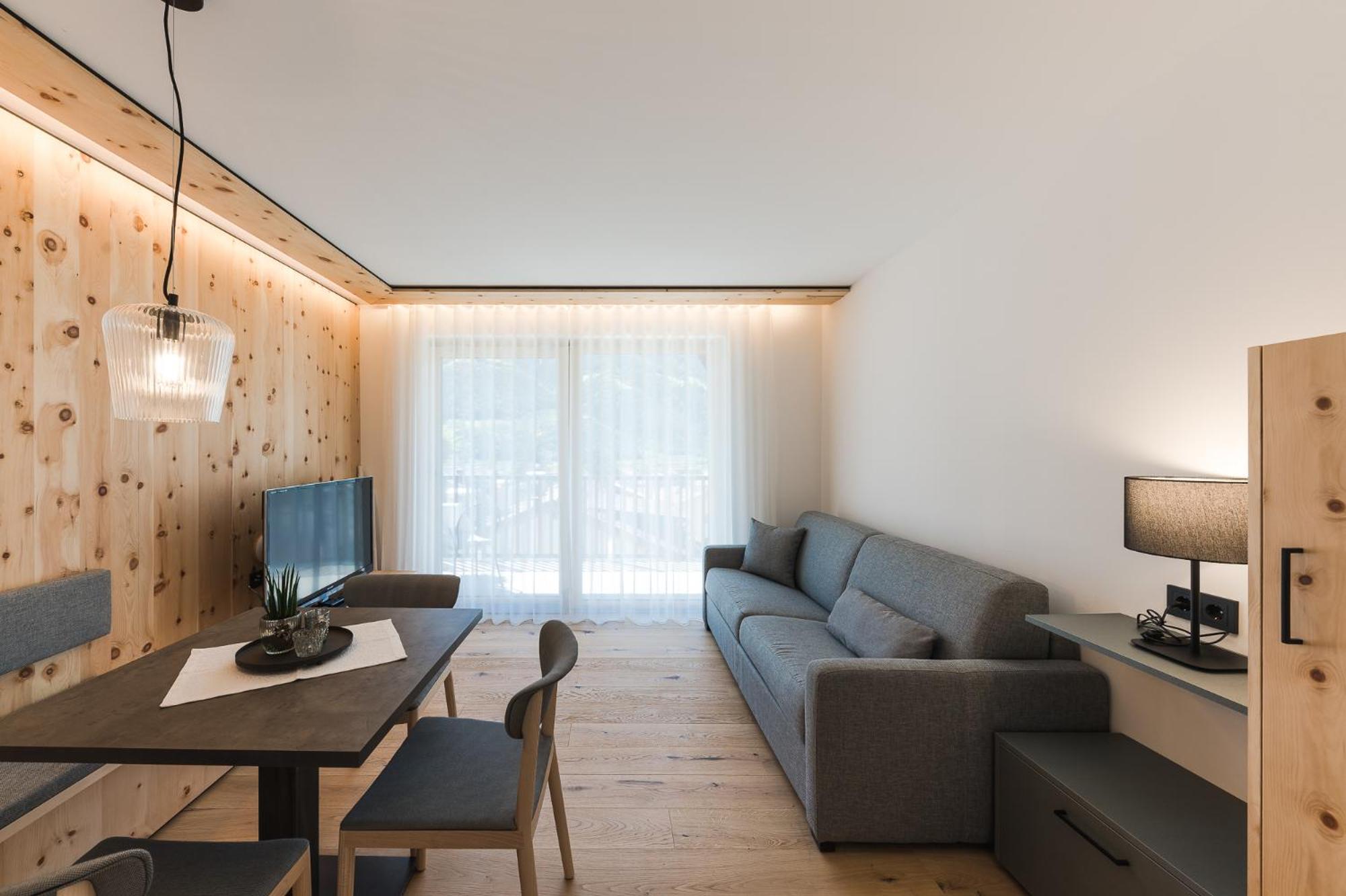 One-Bedroom Apartment with Balcony and Mountain View