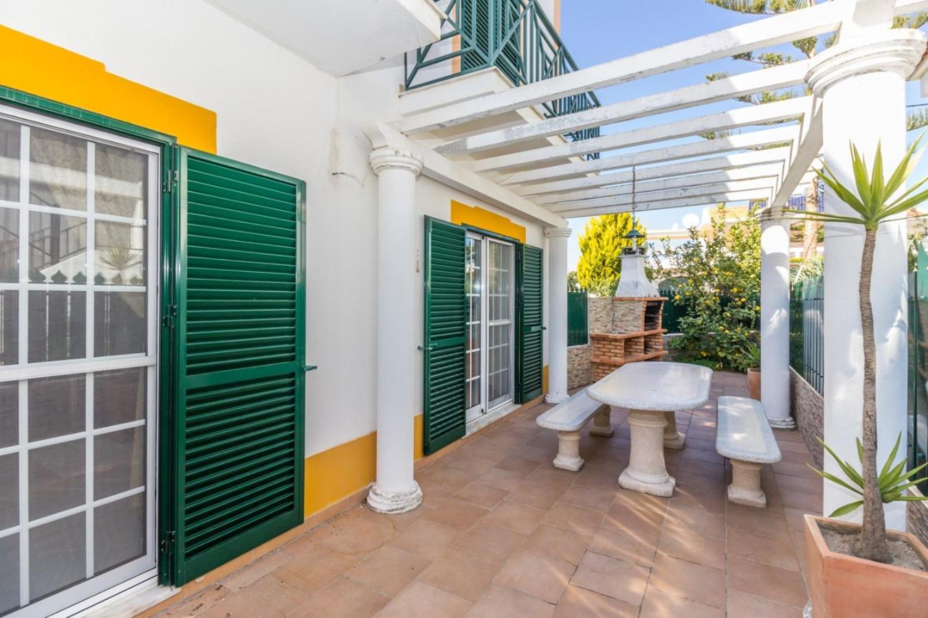 Two-Bedroom Apartment with Terrace photo 1