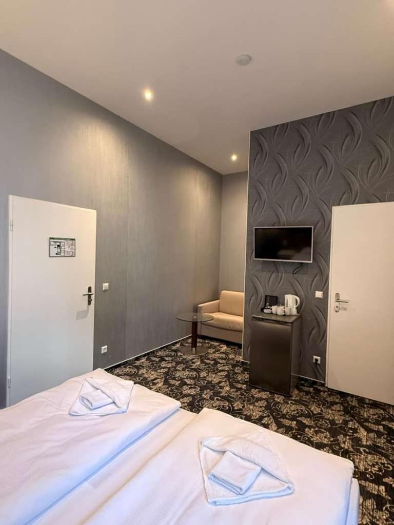 Deluxe Triple Room photo 2