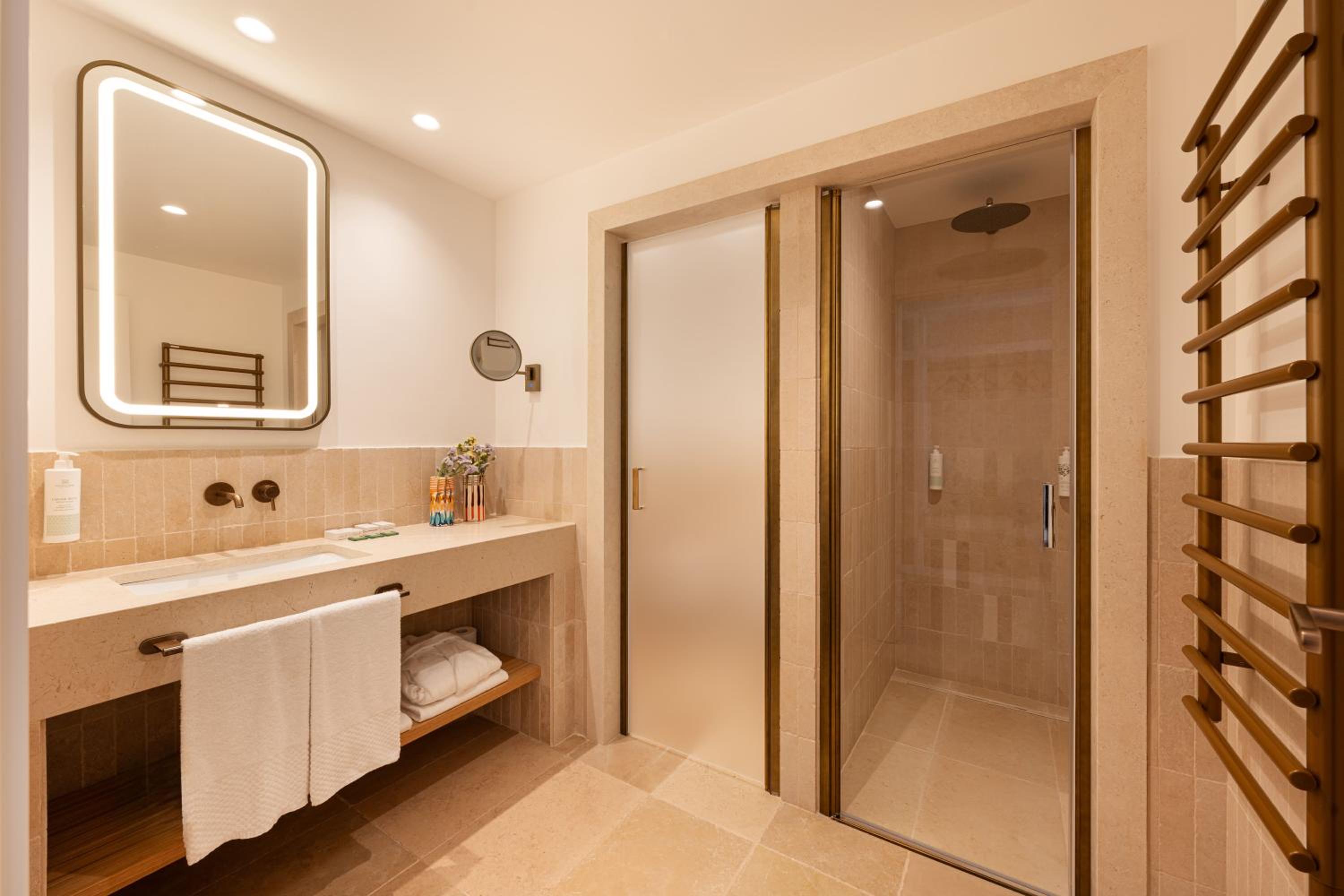 Junior Suite - Photo 4