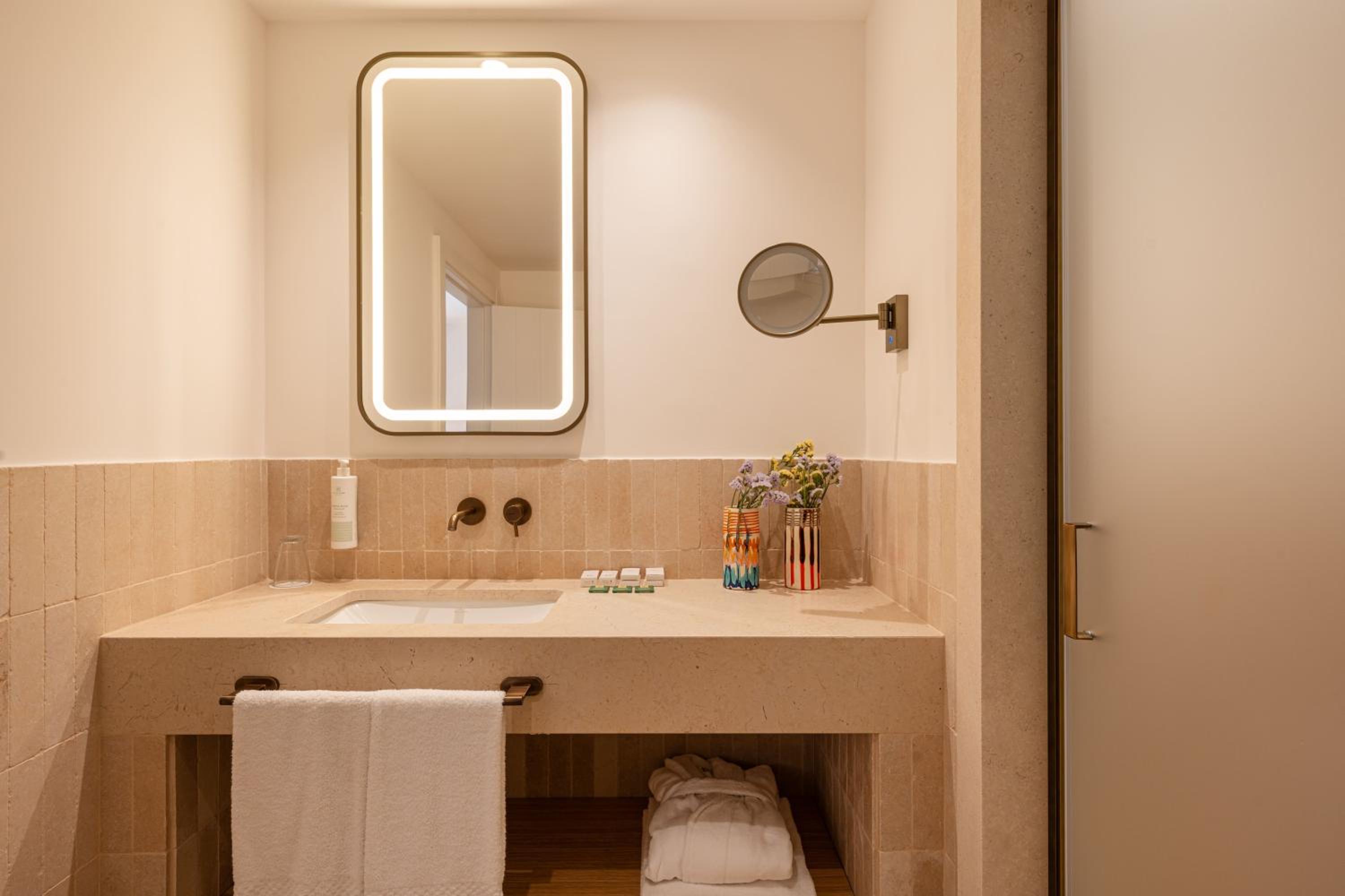 Junior Suite - Photo 5