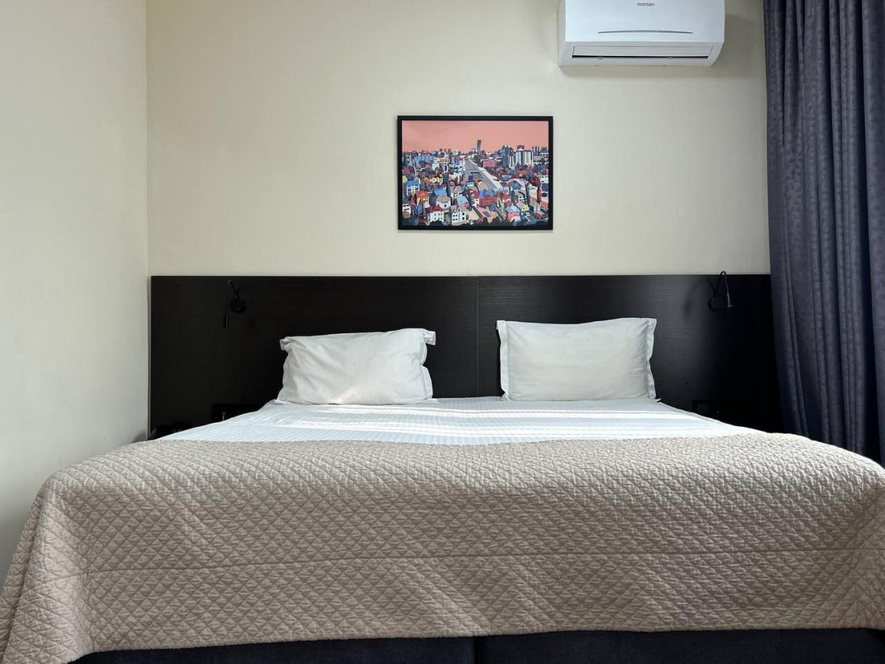 Superior Deluxe Double or Twin Room  photo 1