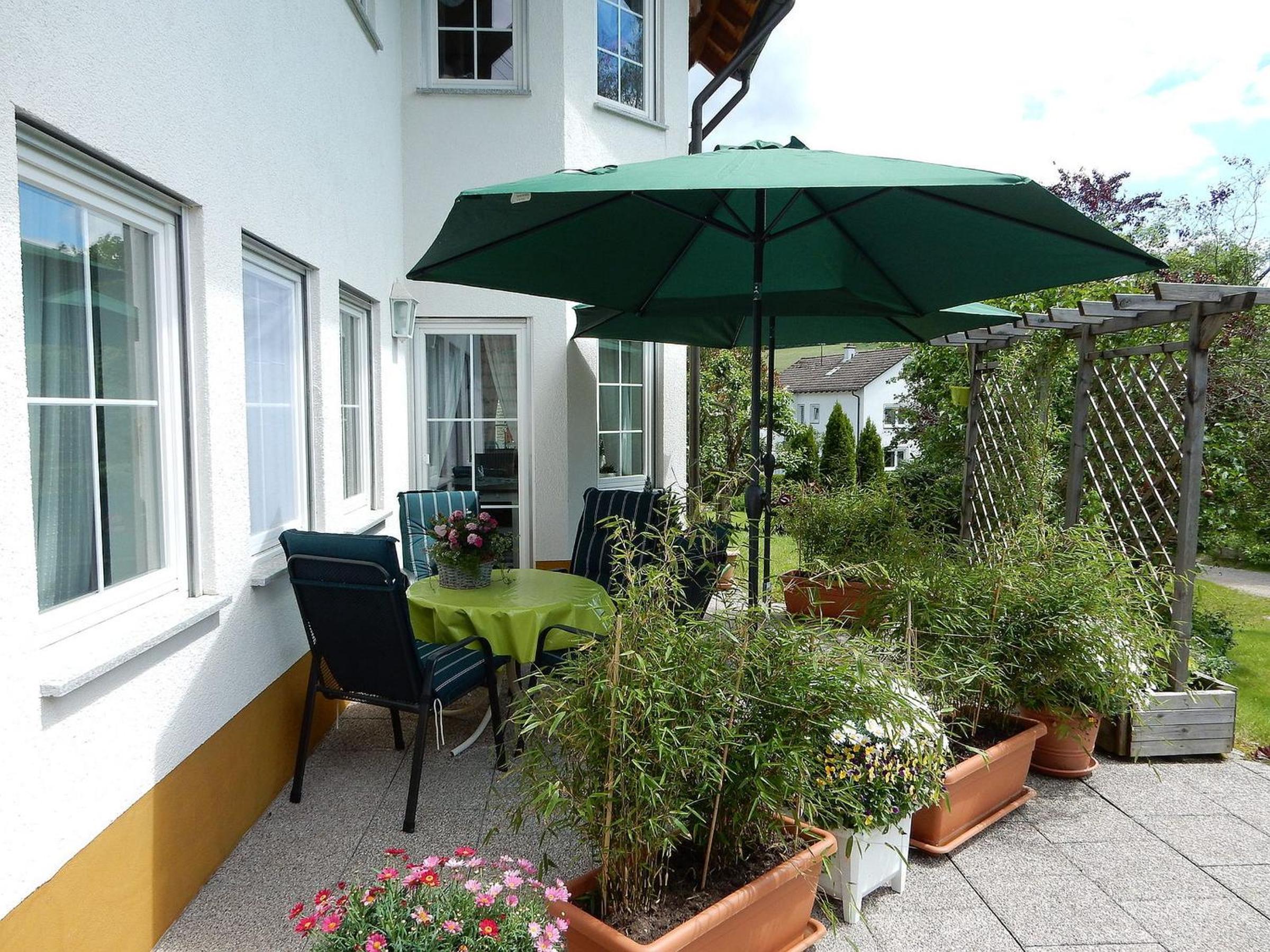 One-Bedroom Apartment with Garden View photo 3