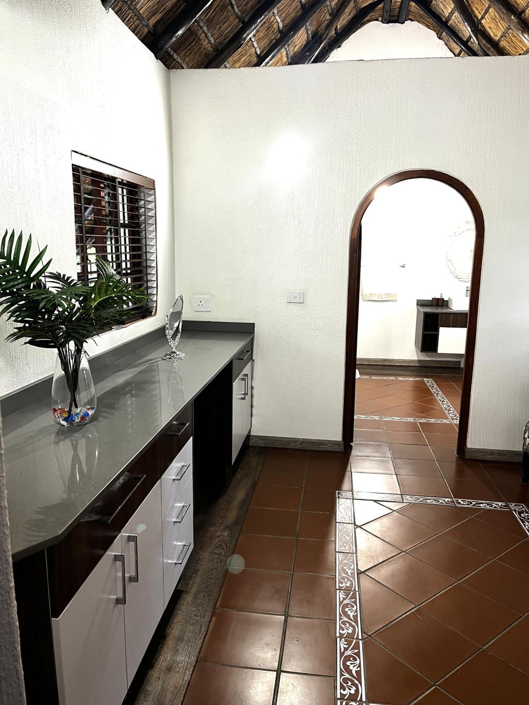 One-Bedroom House photo 1