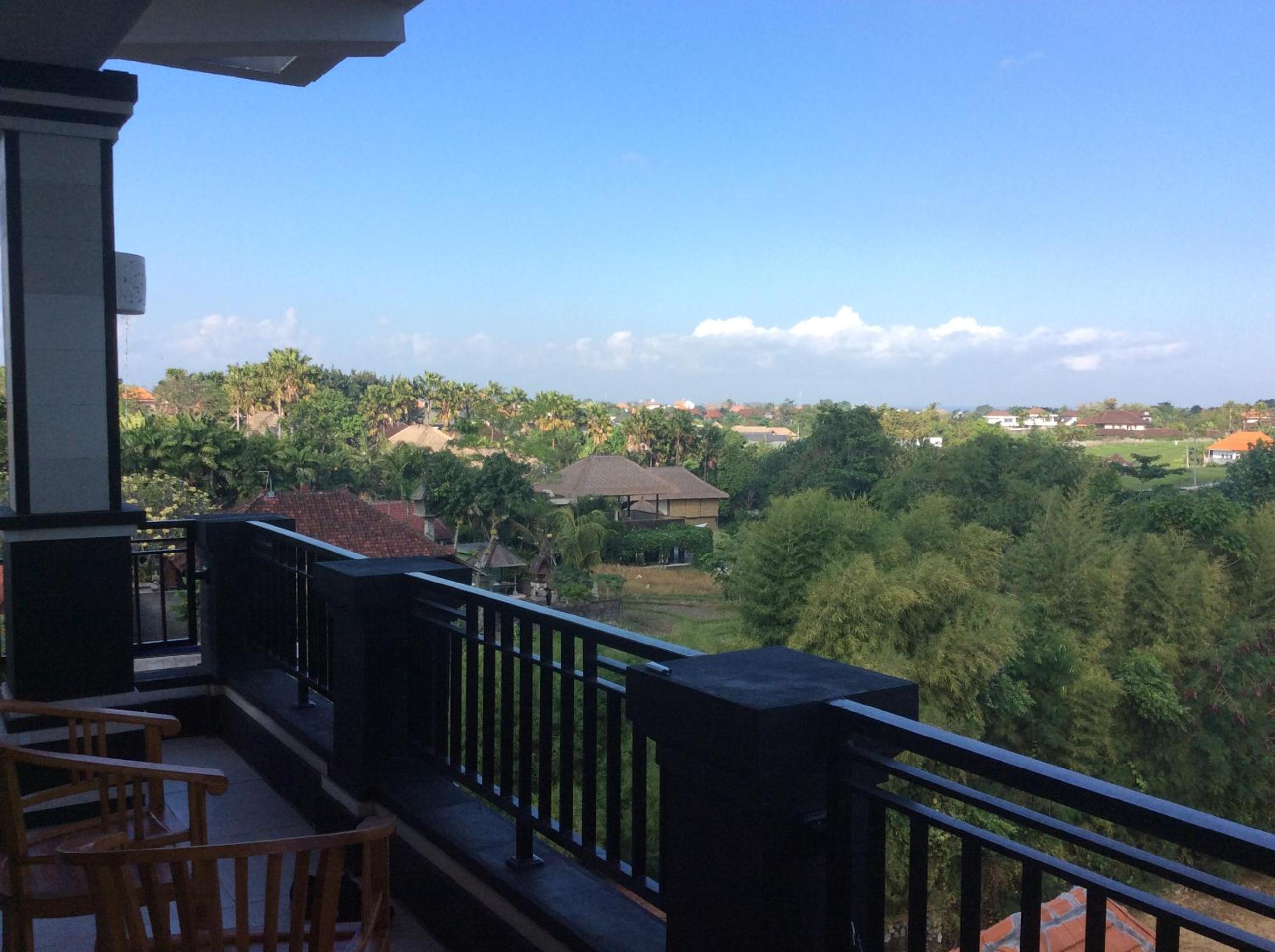 Deluxe Double Room with Balcony - Photo 33