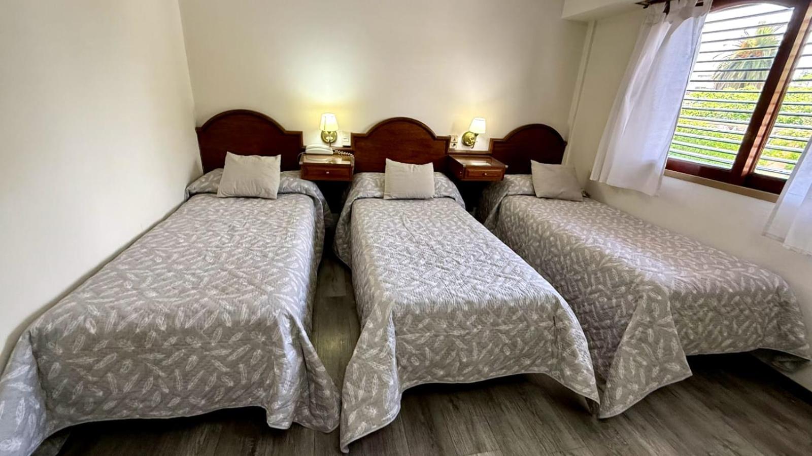 Triple Room with Bath