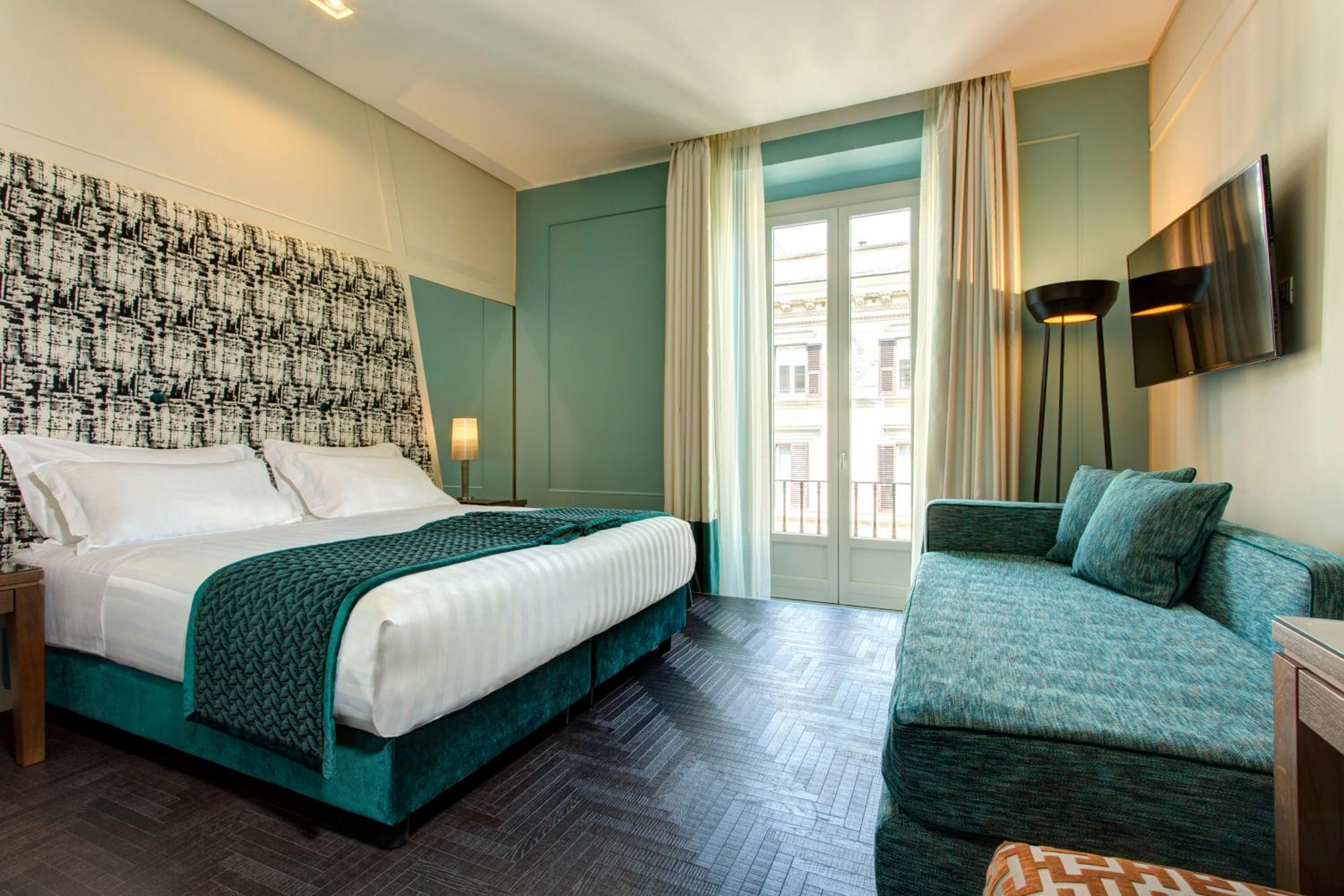 Deluxe Double or Twin Room photo 3