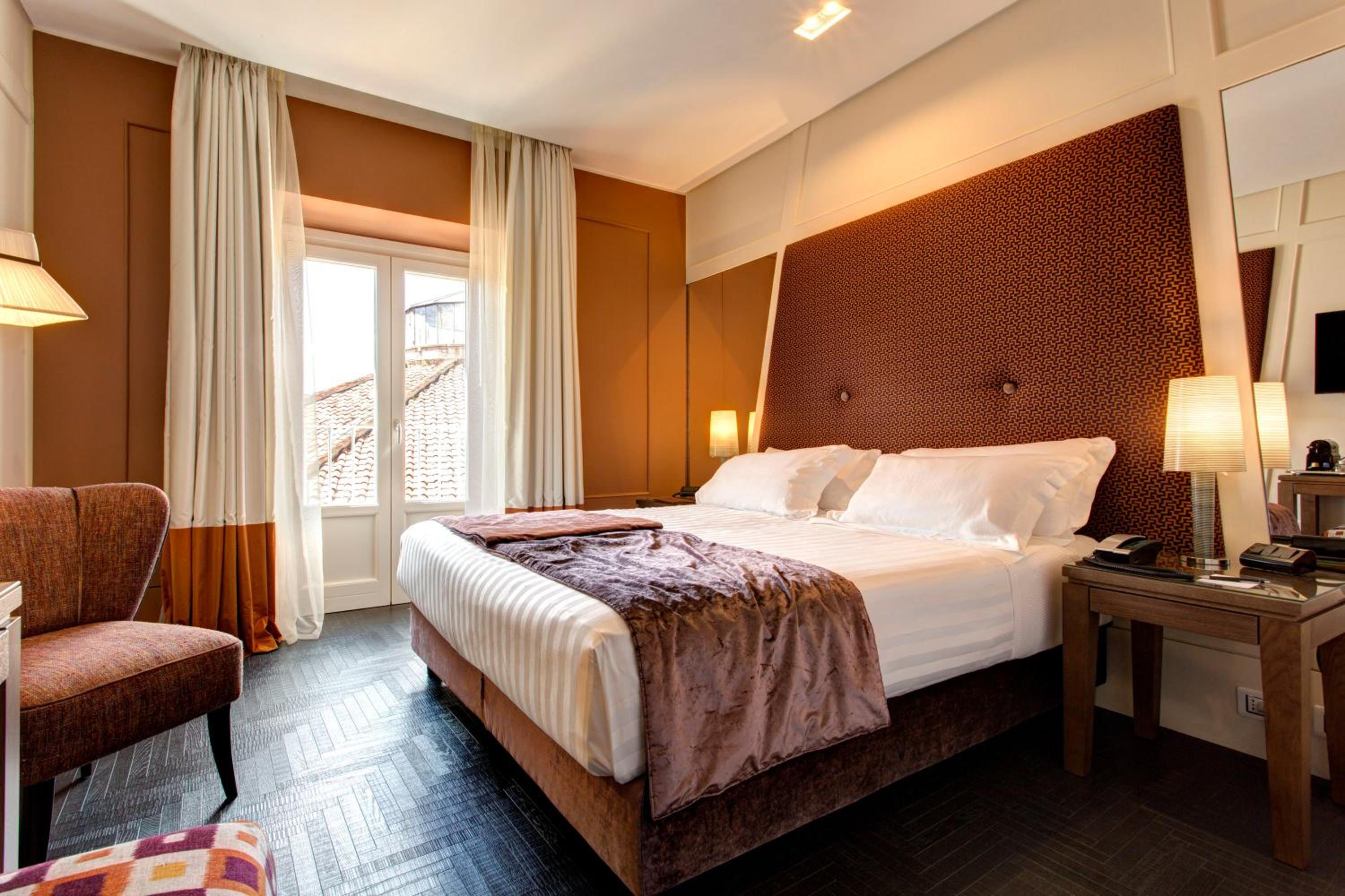 Premium Double or Twin Room photo 3