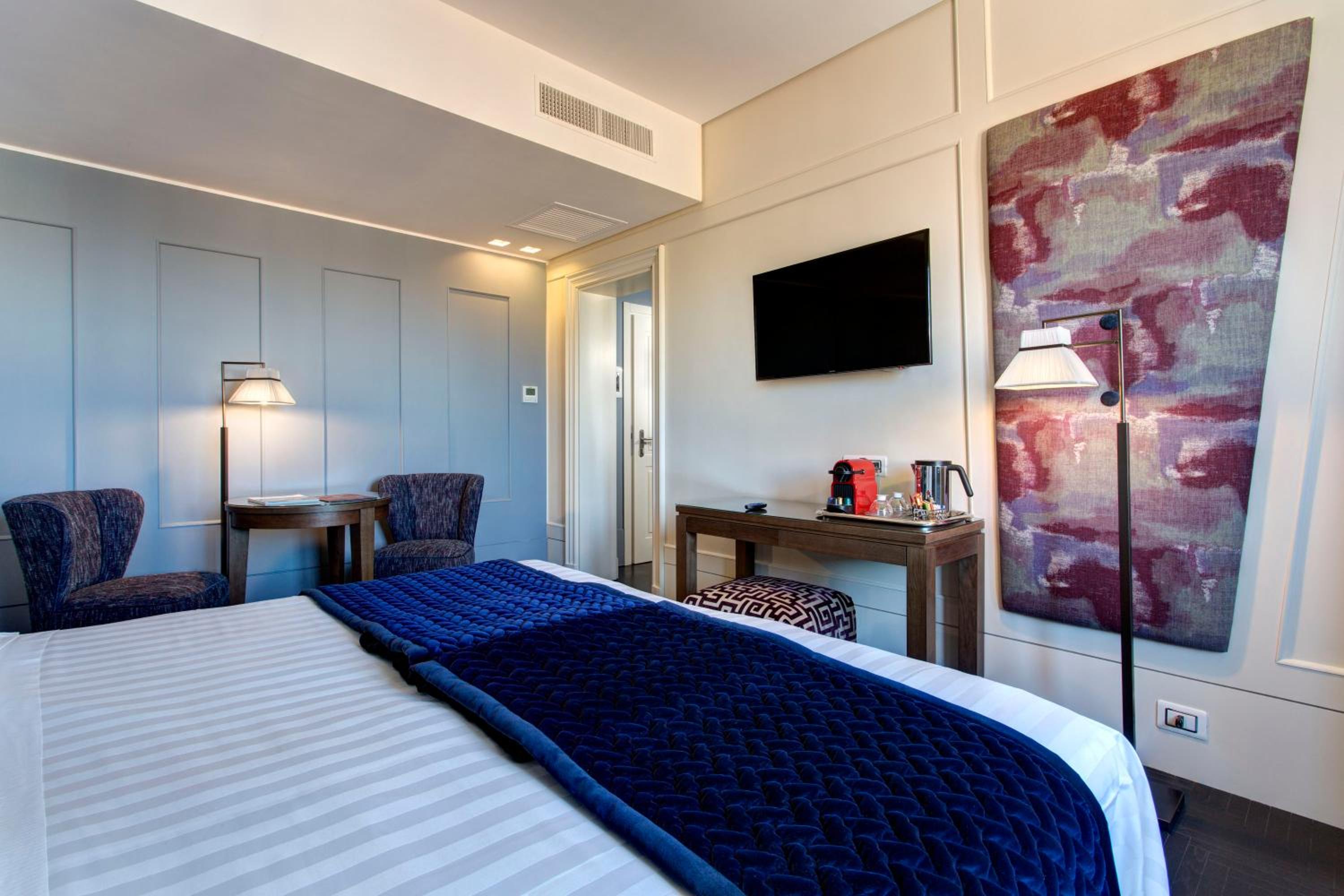 Premium Double or Twin Room photo 1
