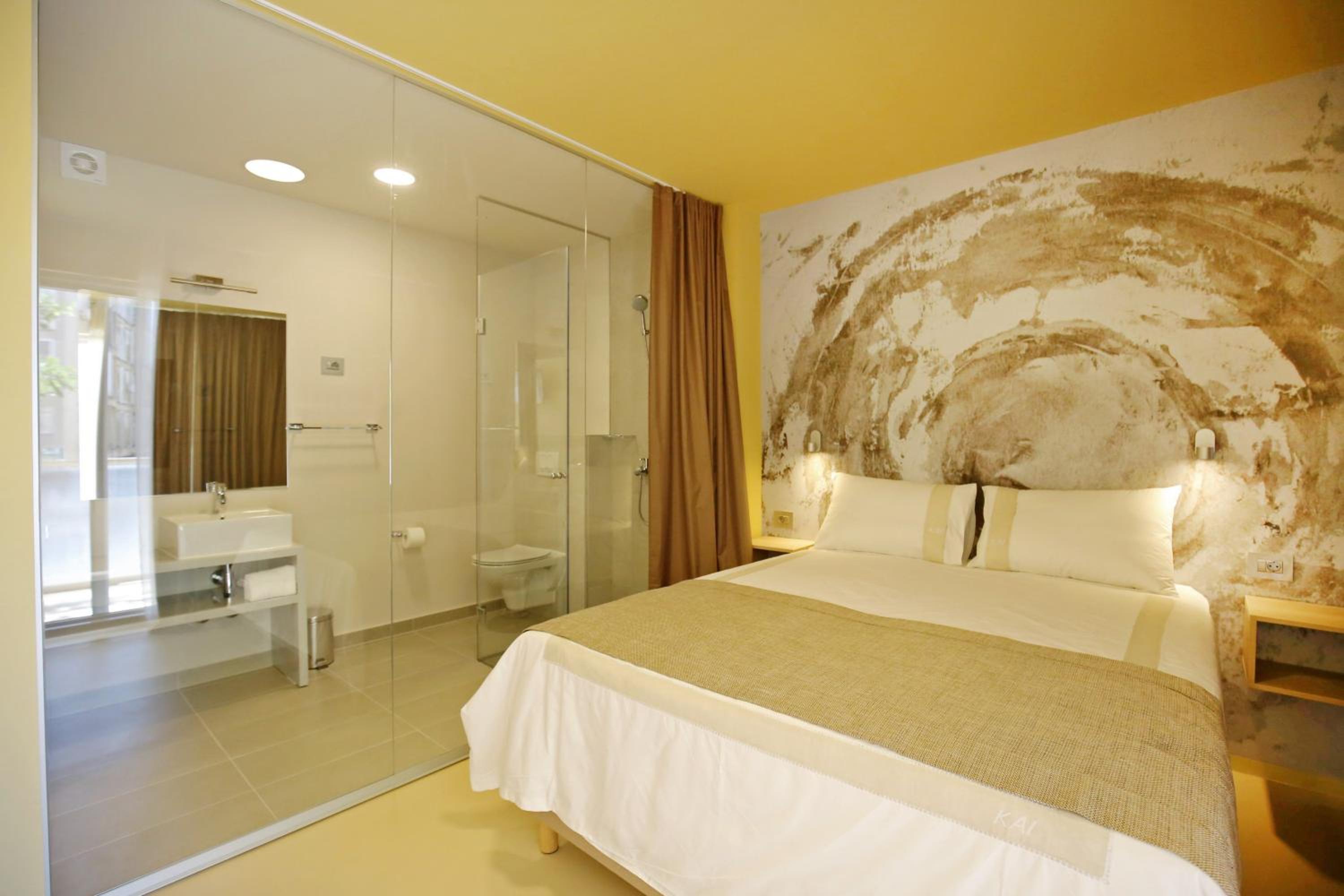Deluxe Double Room With Balcony photo 2