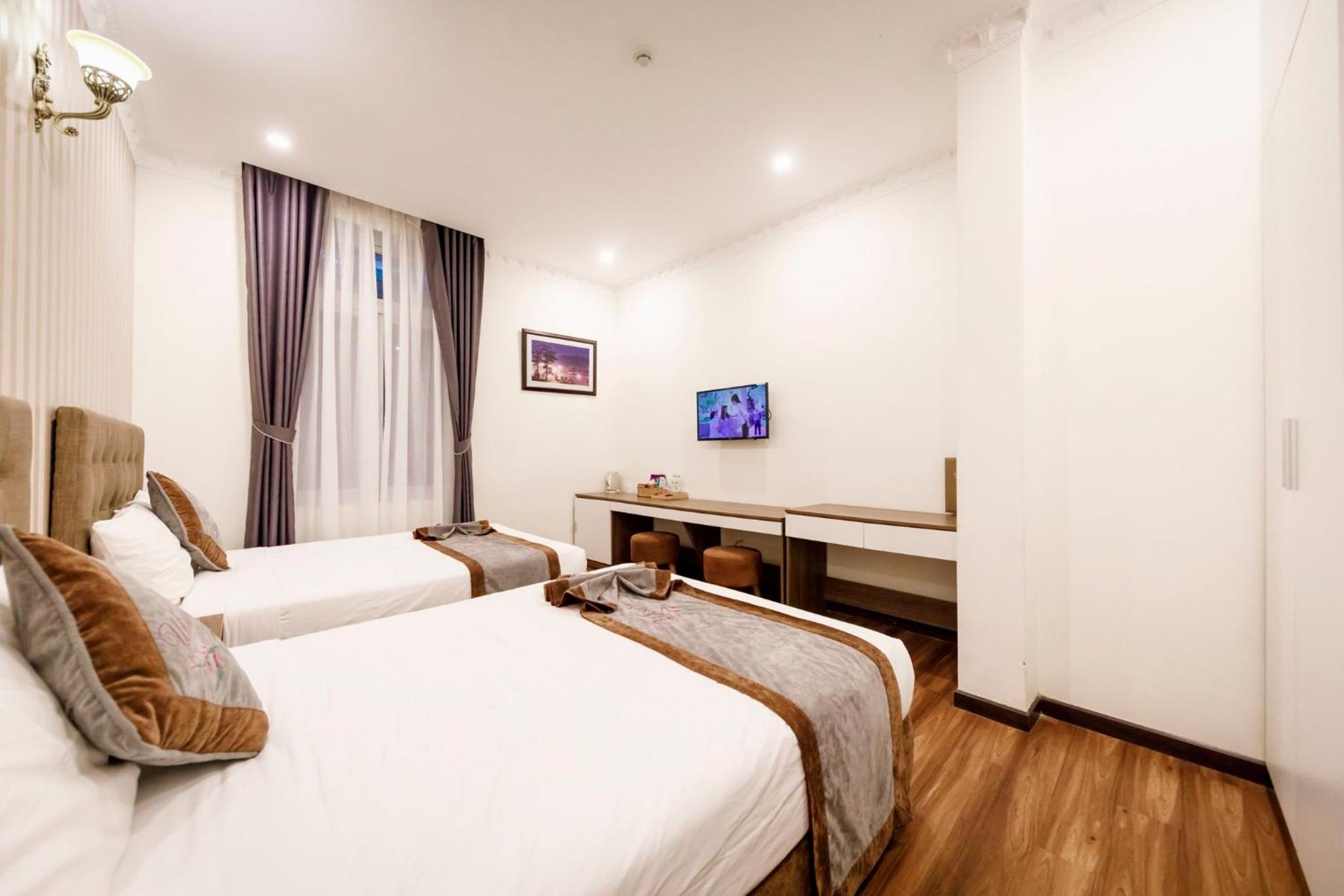 Twin Room - Photo 2