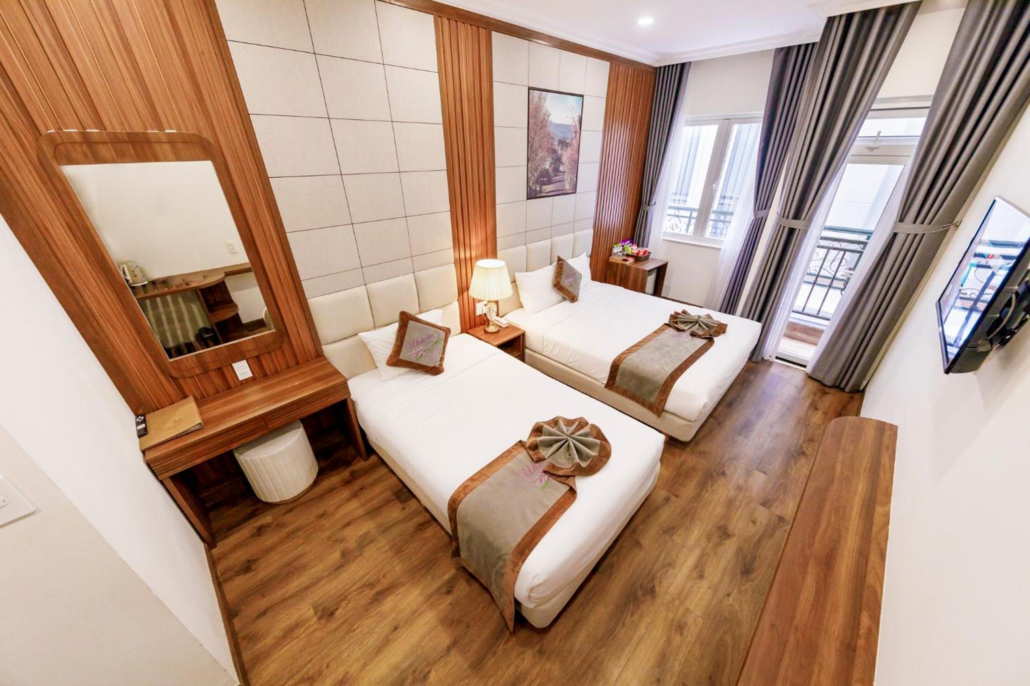 Triple Room with Balcony